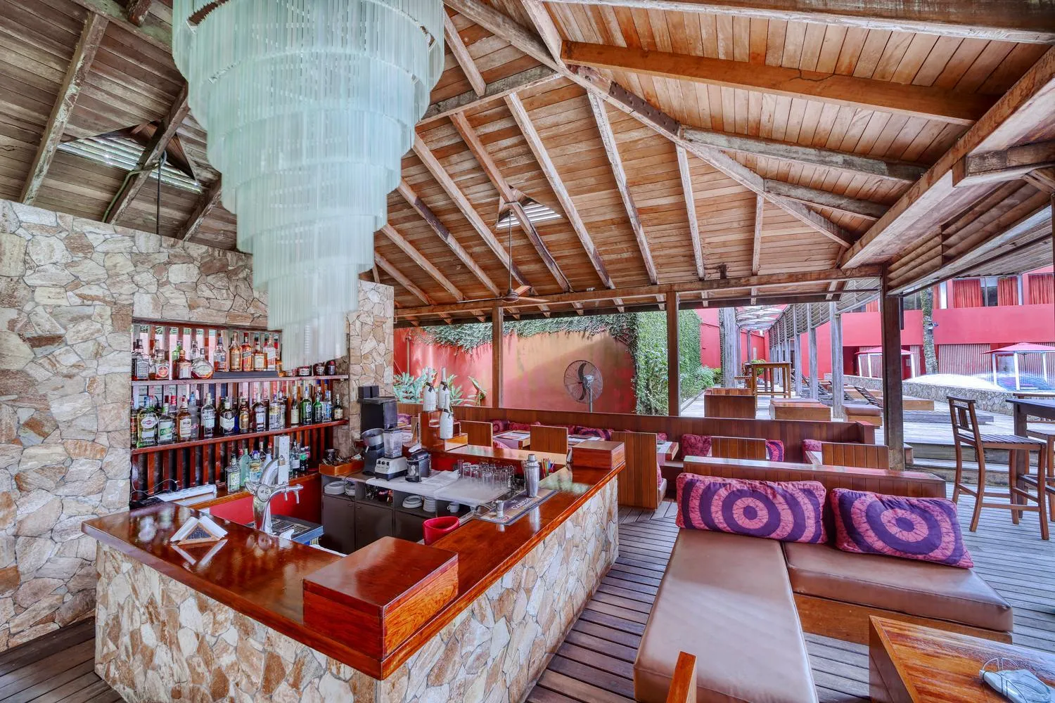 Restaurant/places to eat in AKWA PALACE Douala