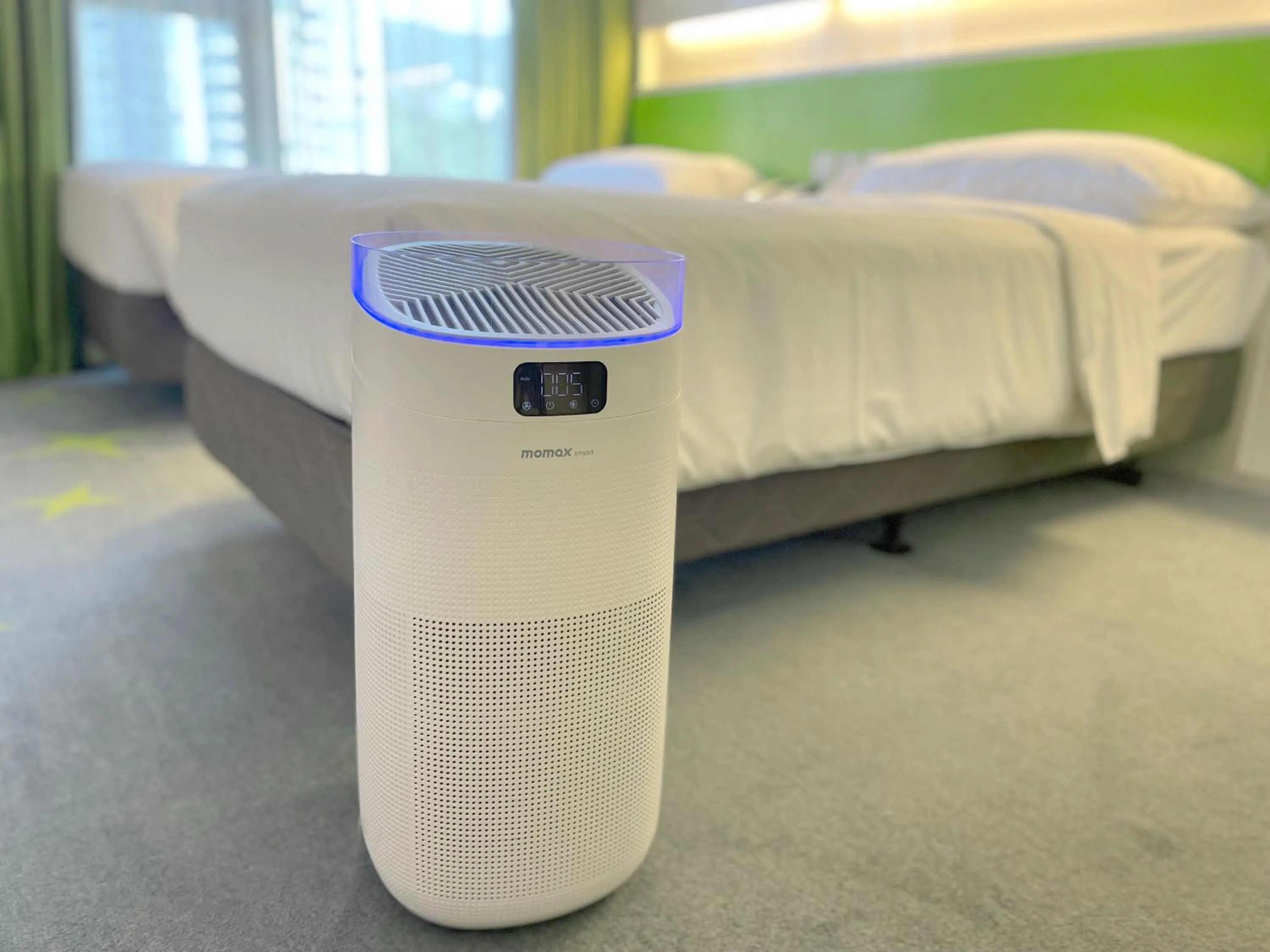 air conditioner, Bed in Dorsett Tsuen Wan, Hong Kong
