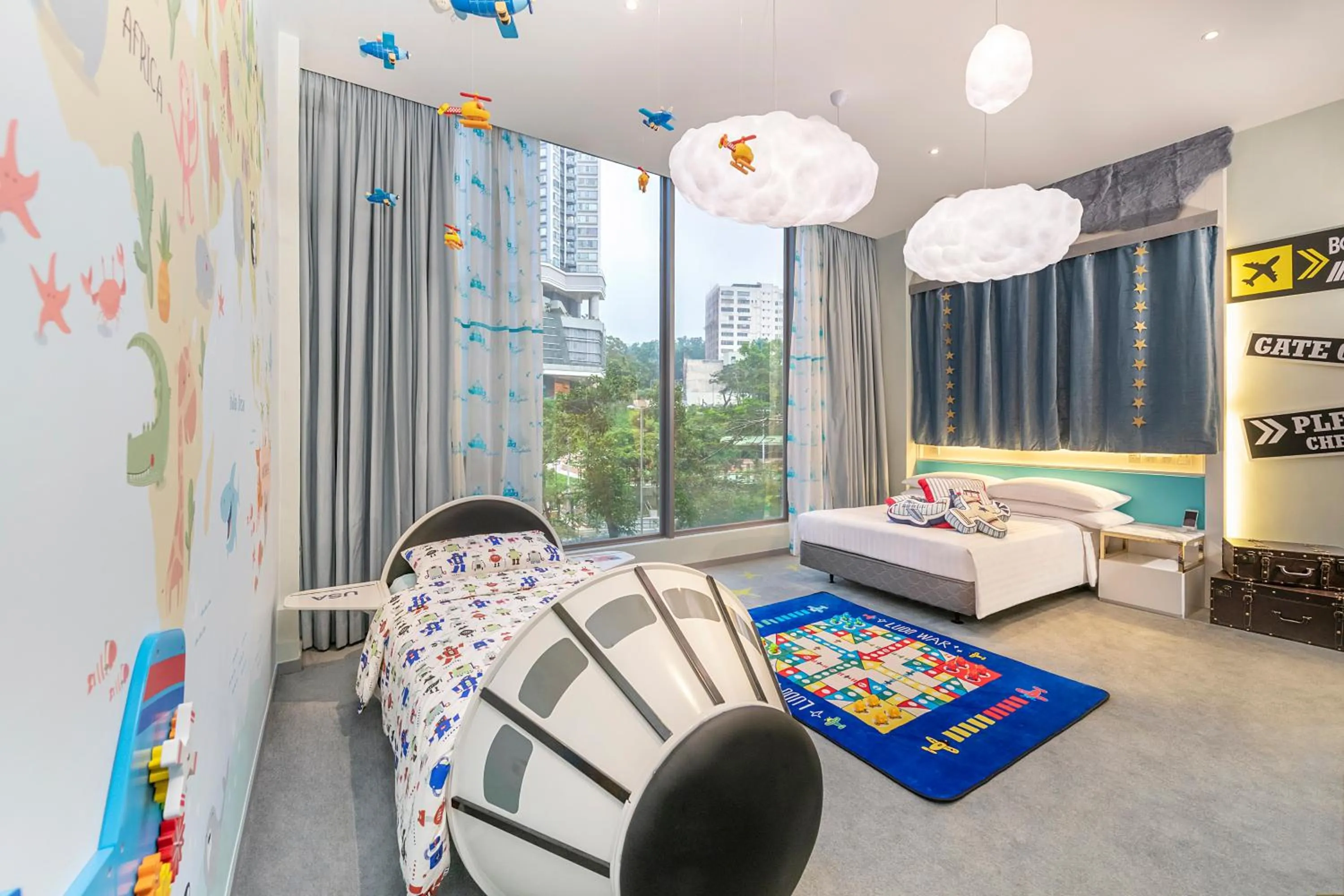 Photo of the whole room, Bed in Dorsett Tsuen Wan, Hong Kong