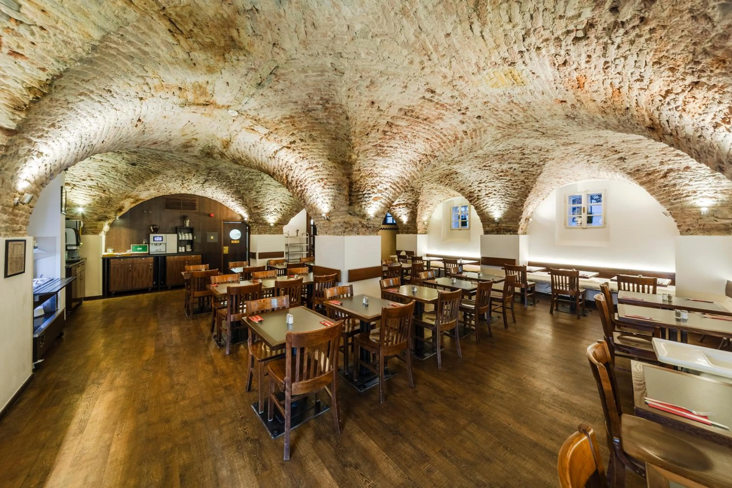 Archibald At the Charles Bridge