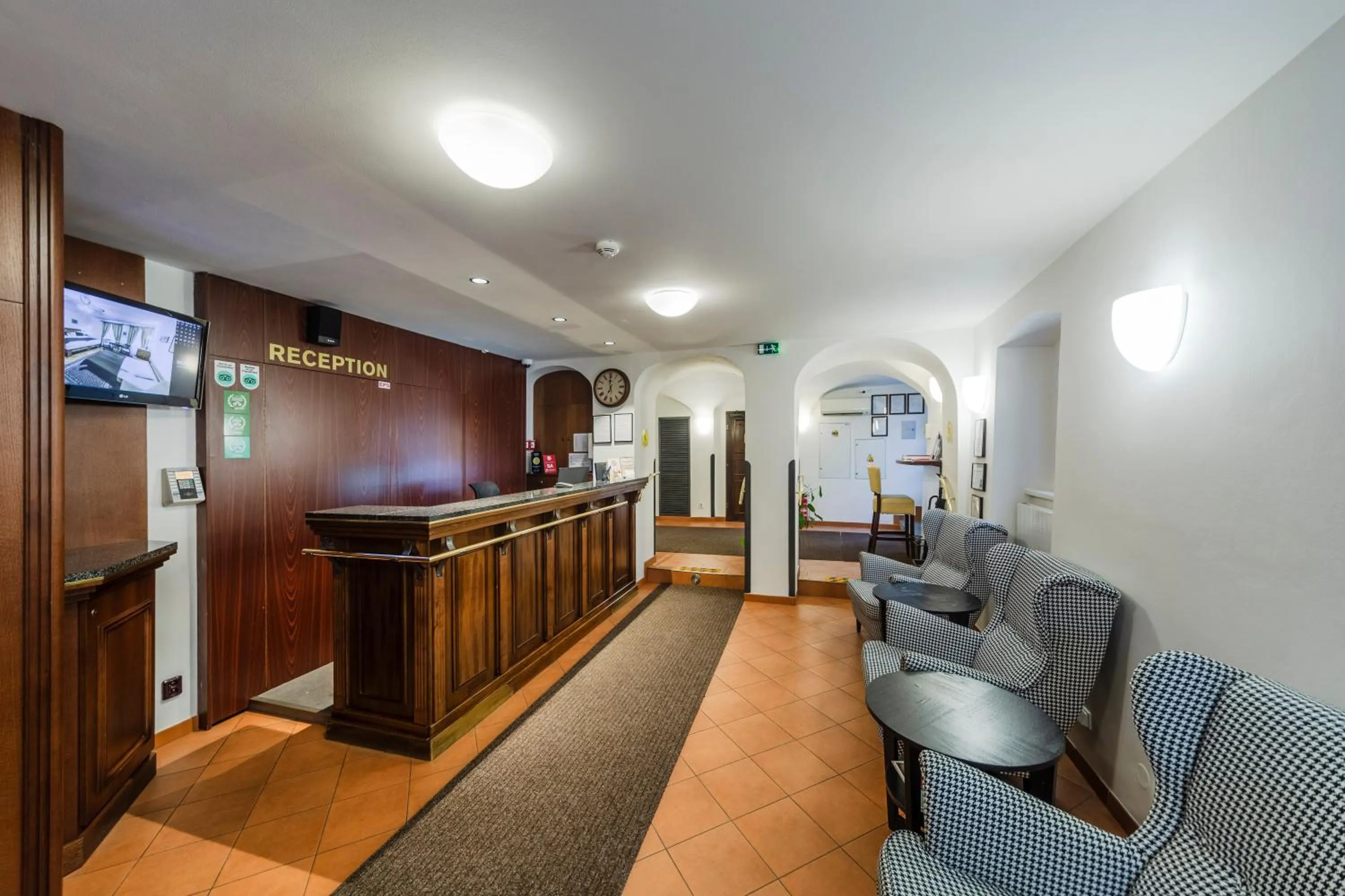 Archibald At the Charles Bridge