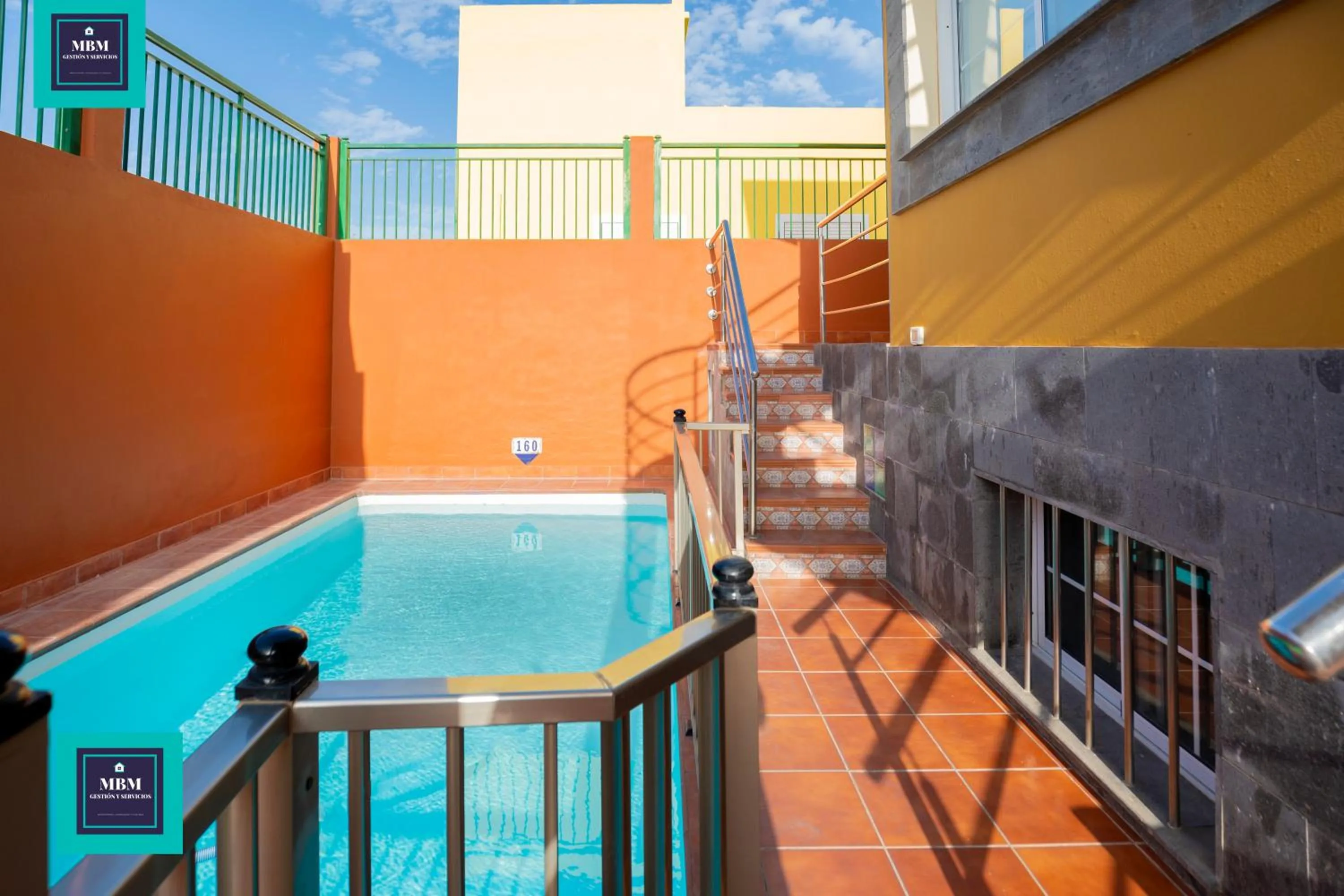 Swimming pool in Inés Apartment, Montaña La Data