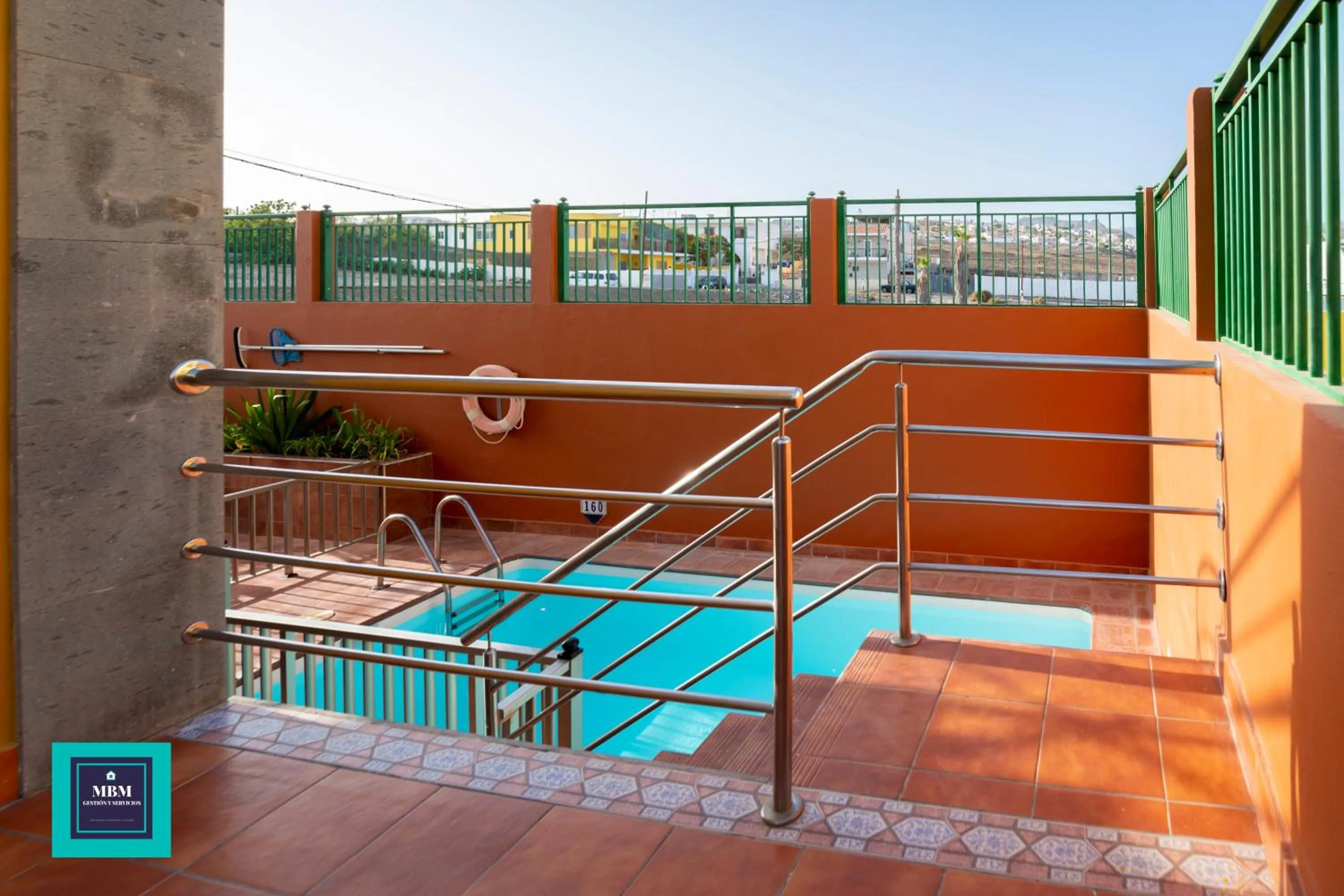 Swimming pool in Inés Apartment, Montaña La Data