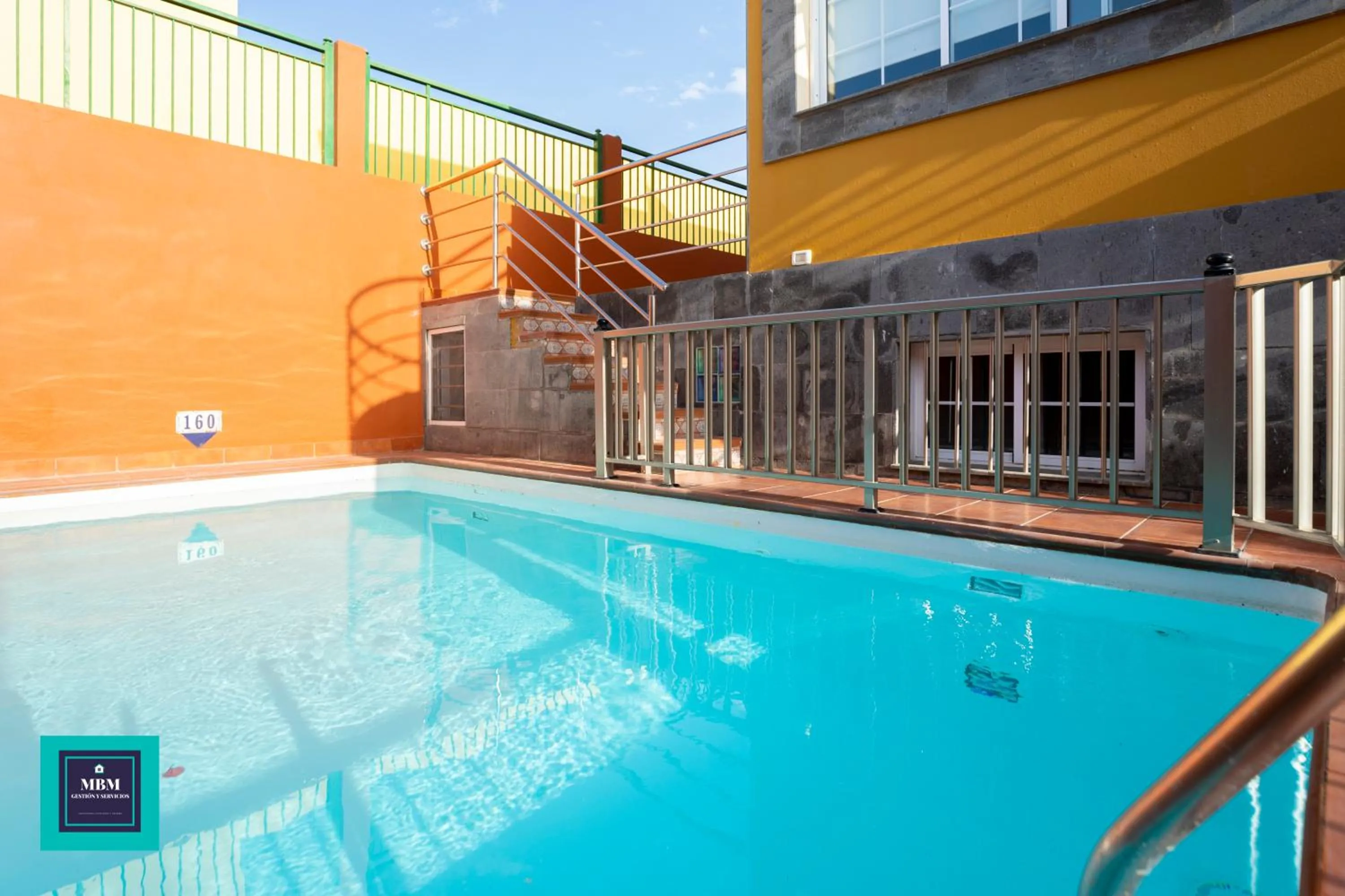 Swimming pool in Inés Apartment, Montaña La Data