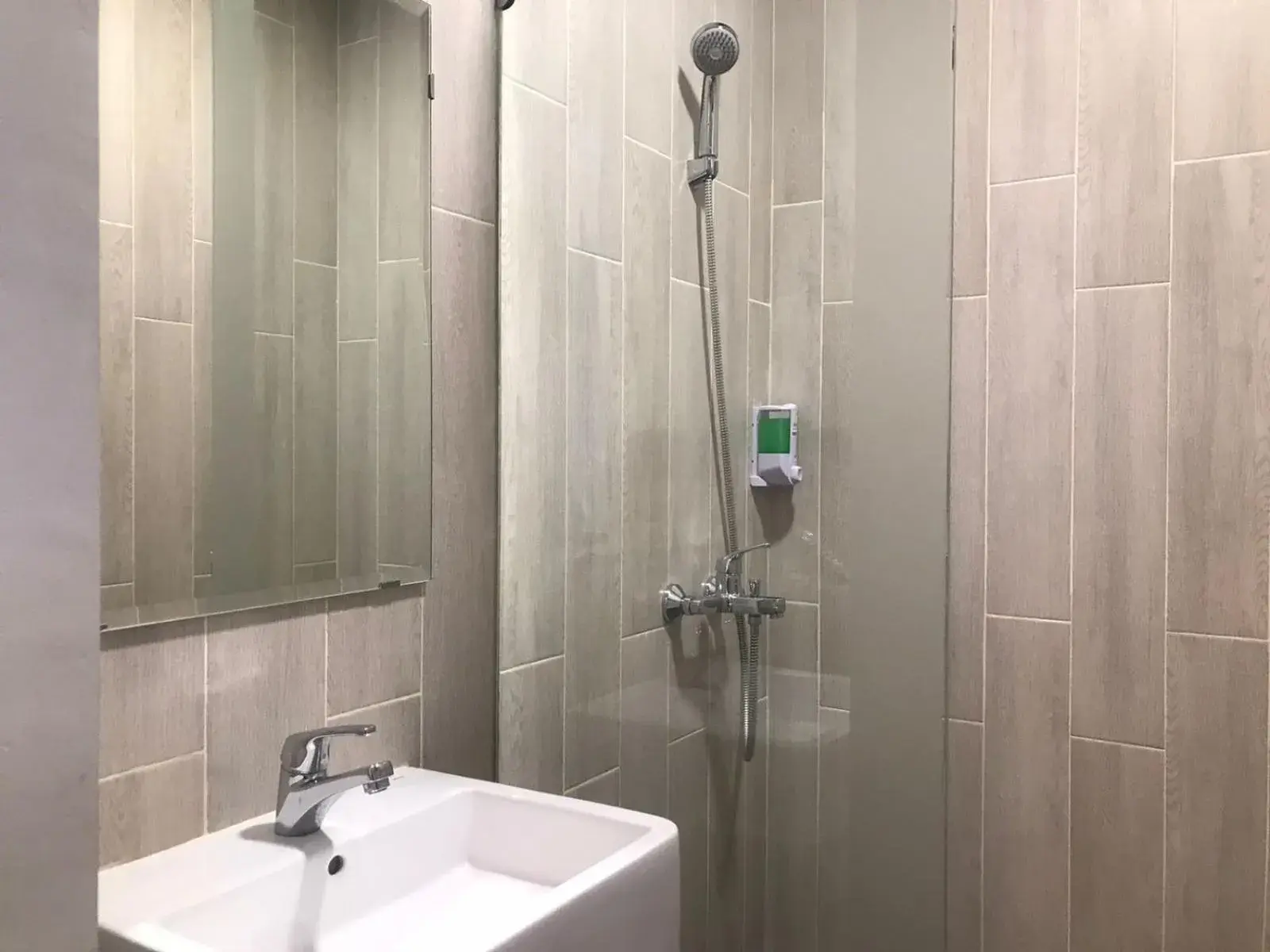 Tree On Hotel Syariah Tree On Hotel Syariah