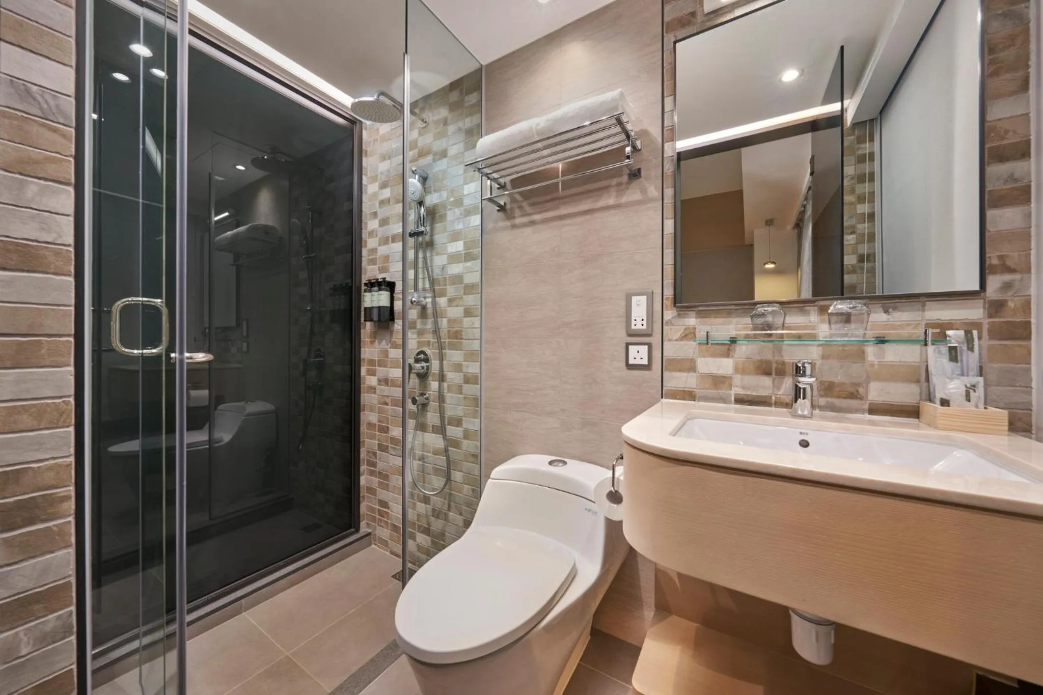 Photo of the whole room in Y Hotel Hong Kong