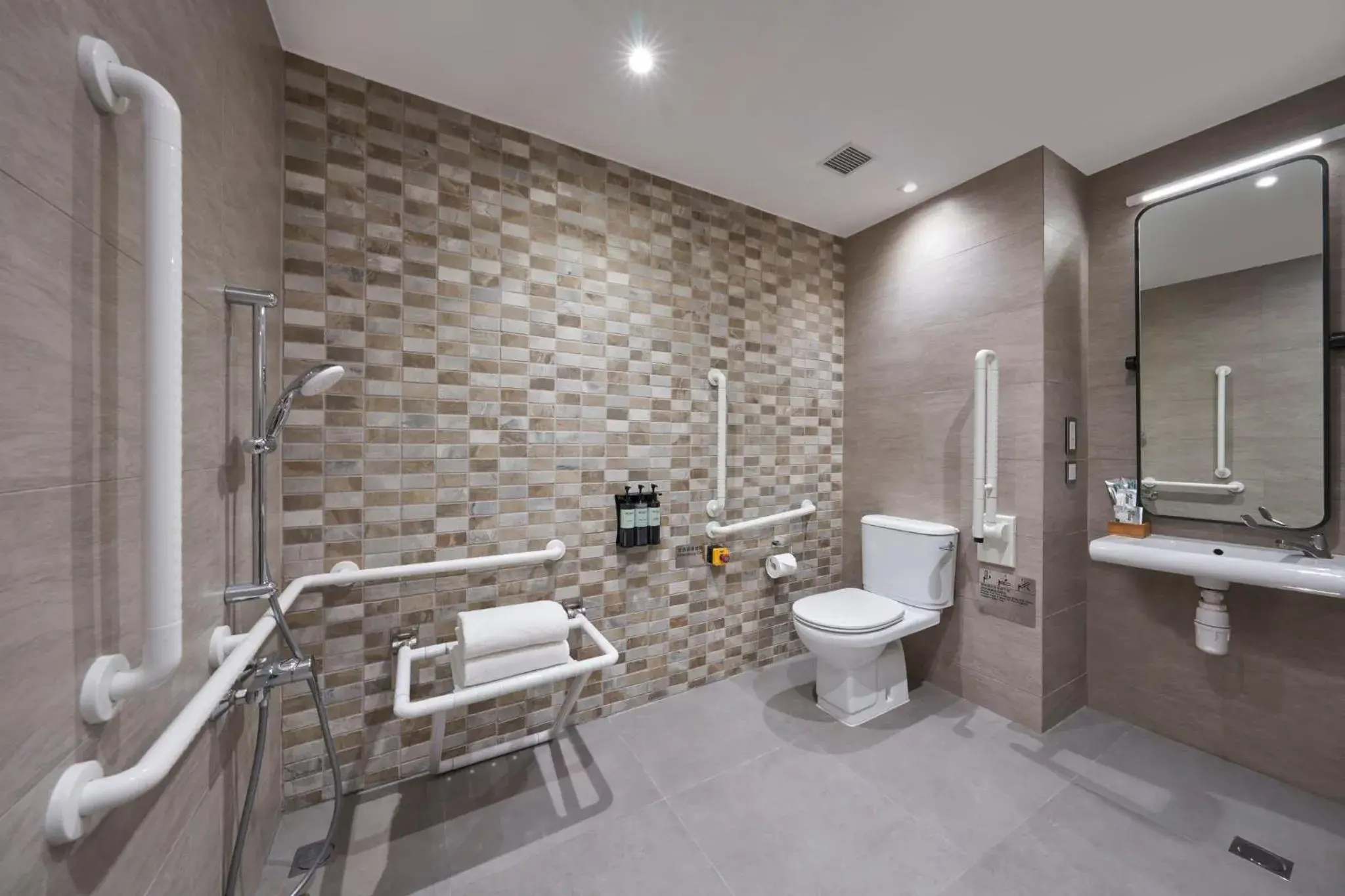 Photo of the whole room in Y Hotel Hong Kong Photo of the whole room in Y Hotel Hong Kong