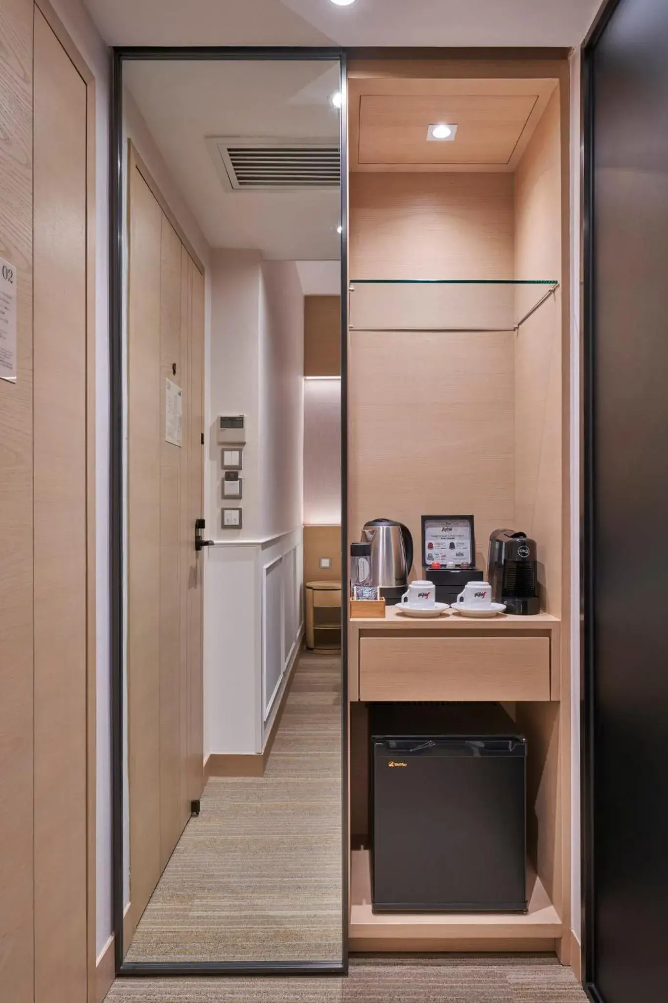 Photo of the whole room in Y Hotel Hong Kong Photo of the whole room in Y Hotel Hong Kong