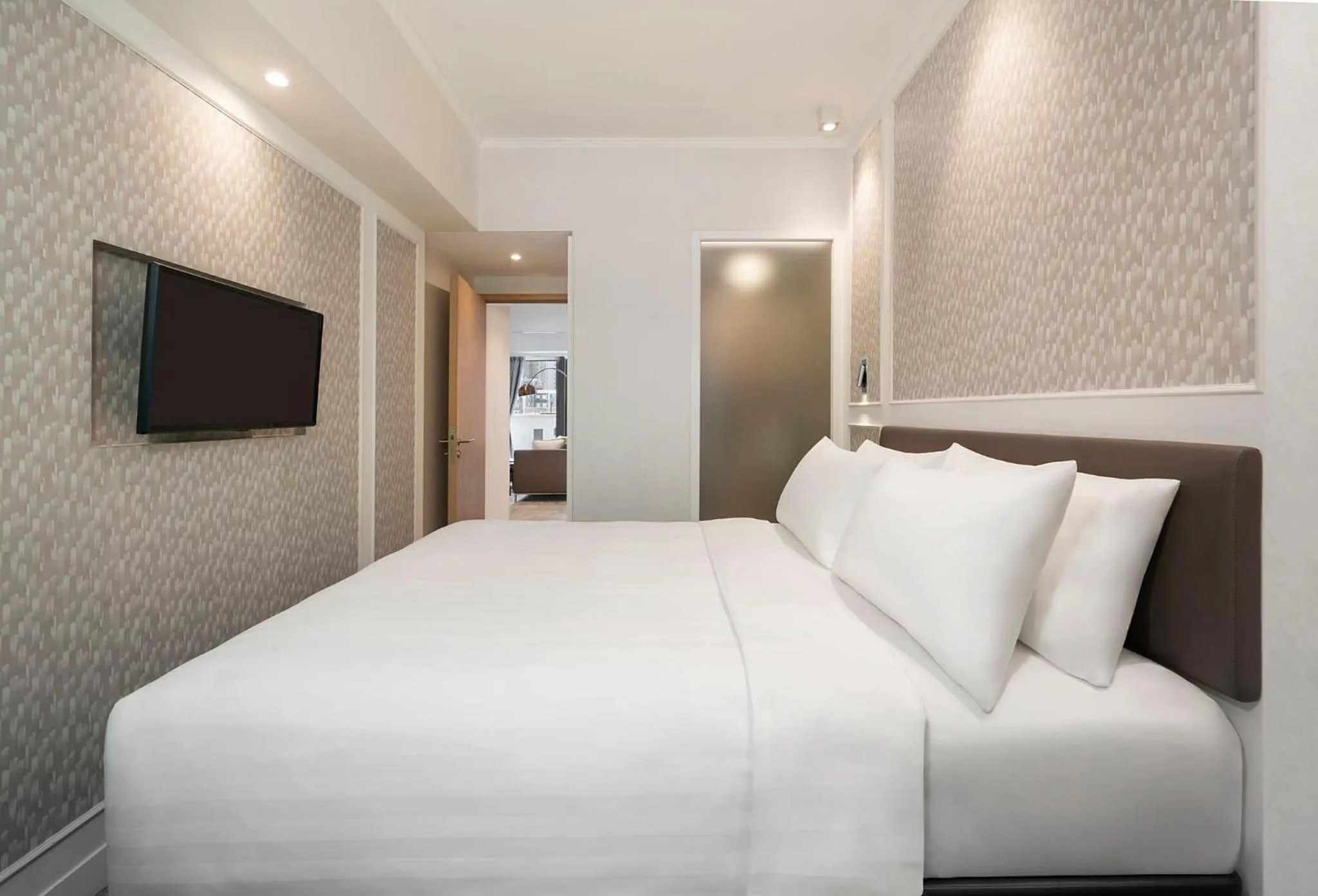 Photo of the whole room, Bed in Y Hotel Hong Kong