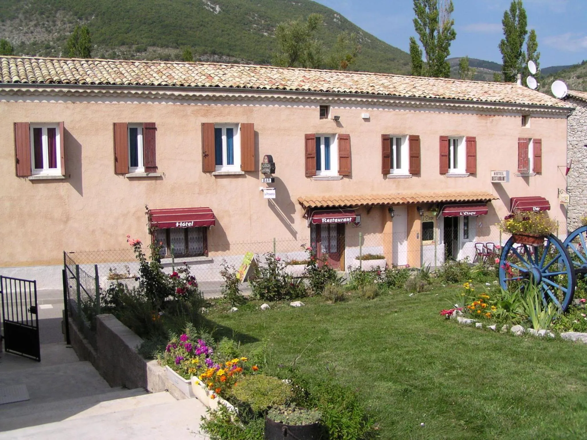 Facade/entrance in Hôtel Etape