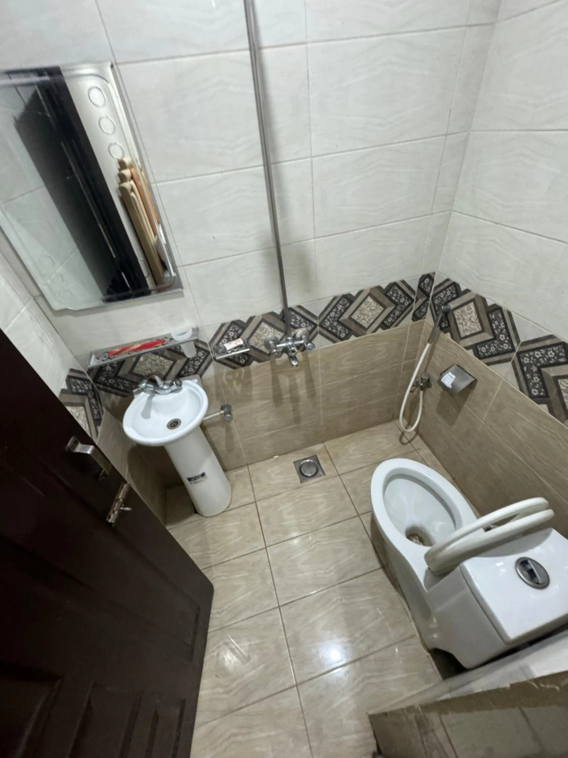 Toilet in Millat Hotel G9-4