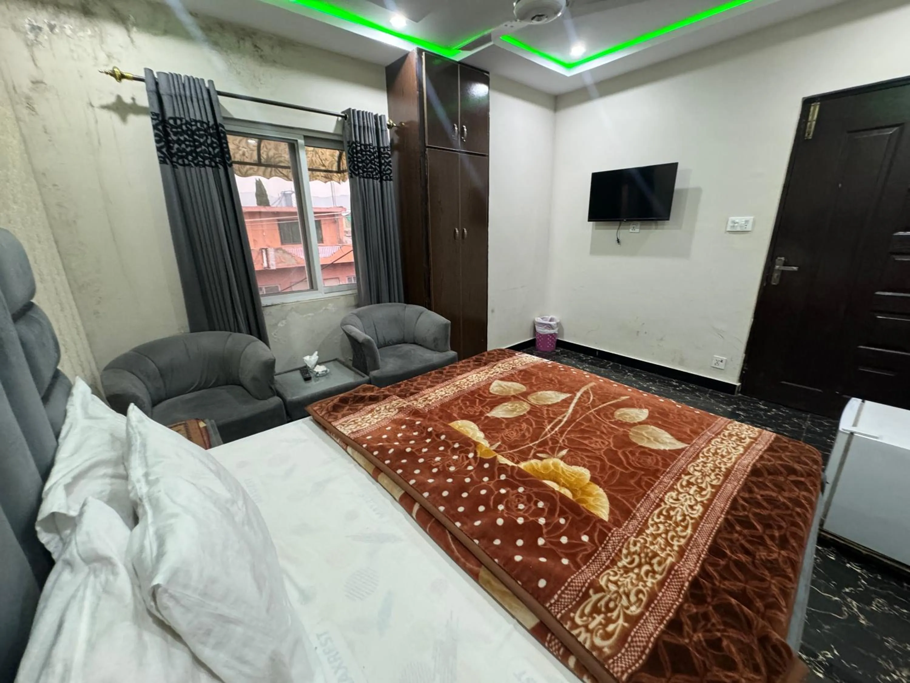 Bed in Millat Hotel G9-4