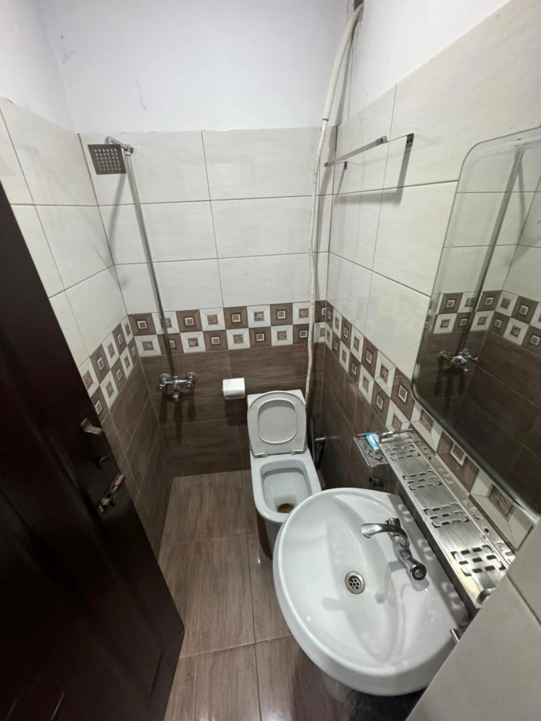 Bathroom in Millat Hotel G9-4