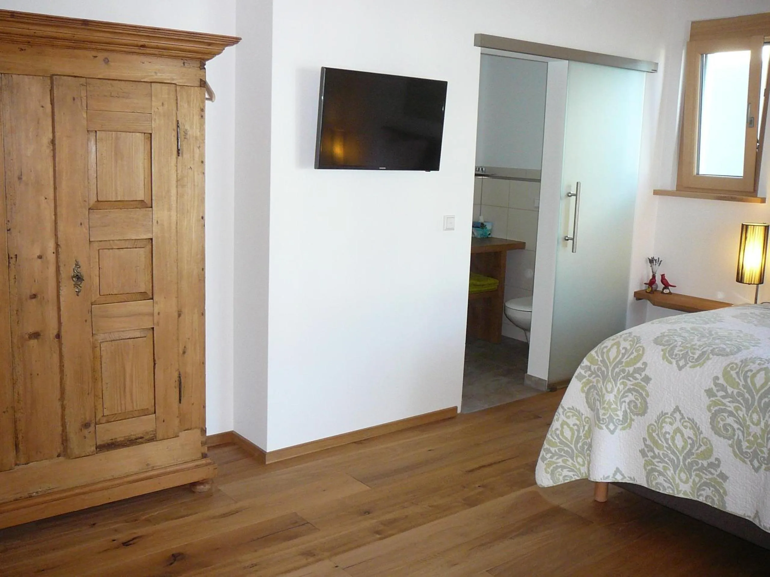 Standard Quadruple Room - single occupancy in Rooster BnB American Style Boutique Haus - made with Love!