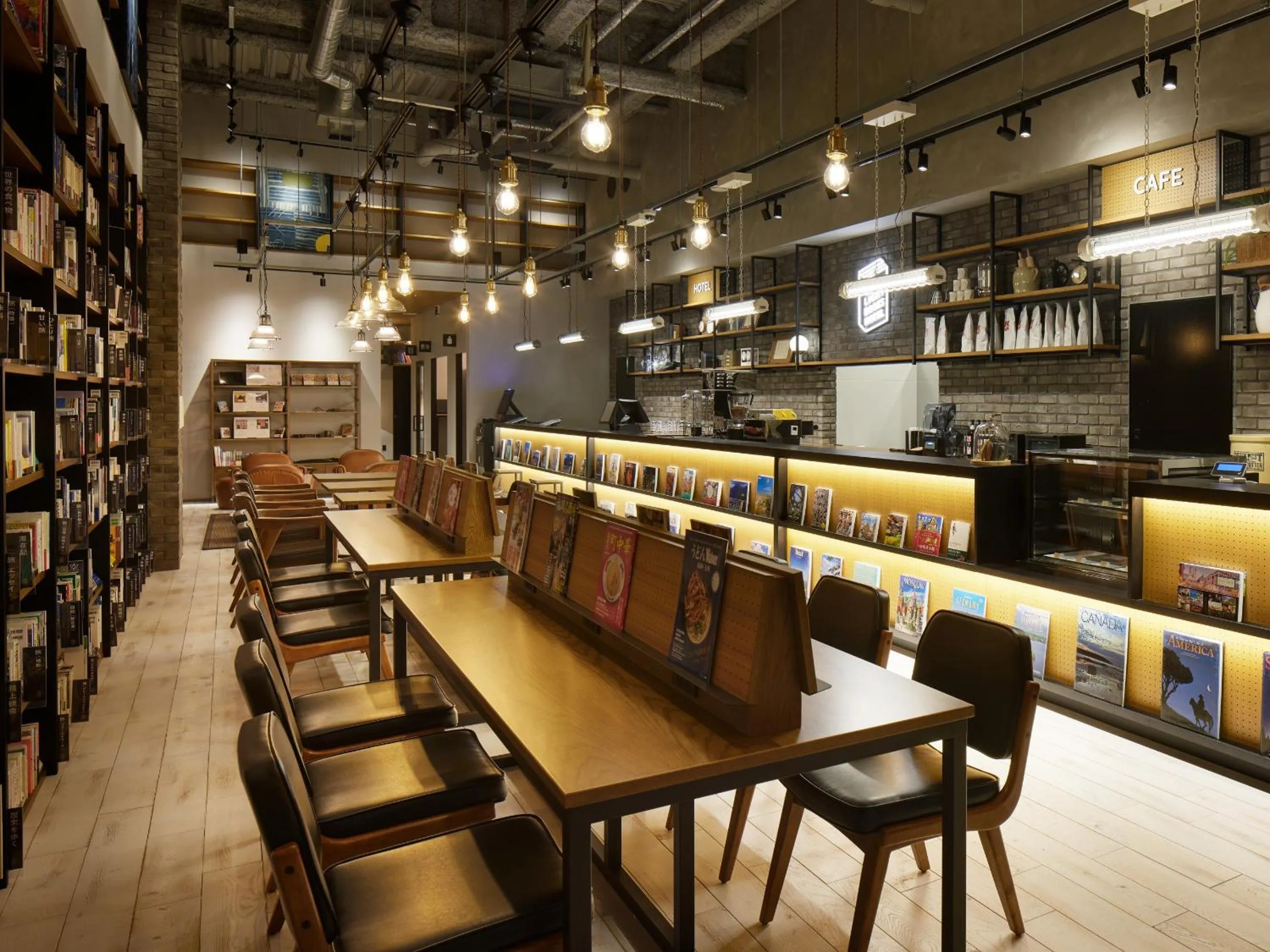 Library in LAMP LIGHT BOOKS HOTEL fukuoka