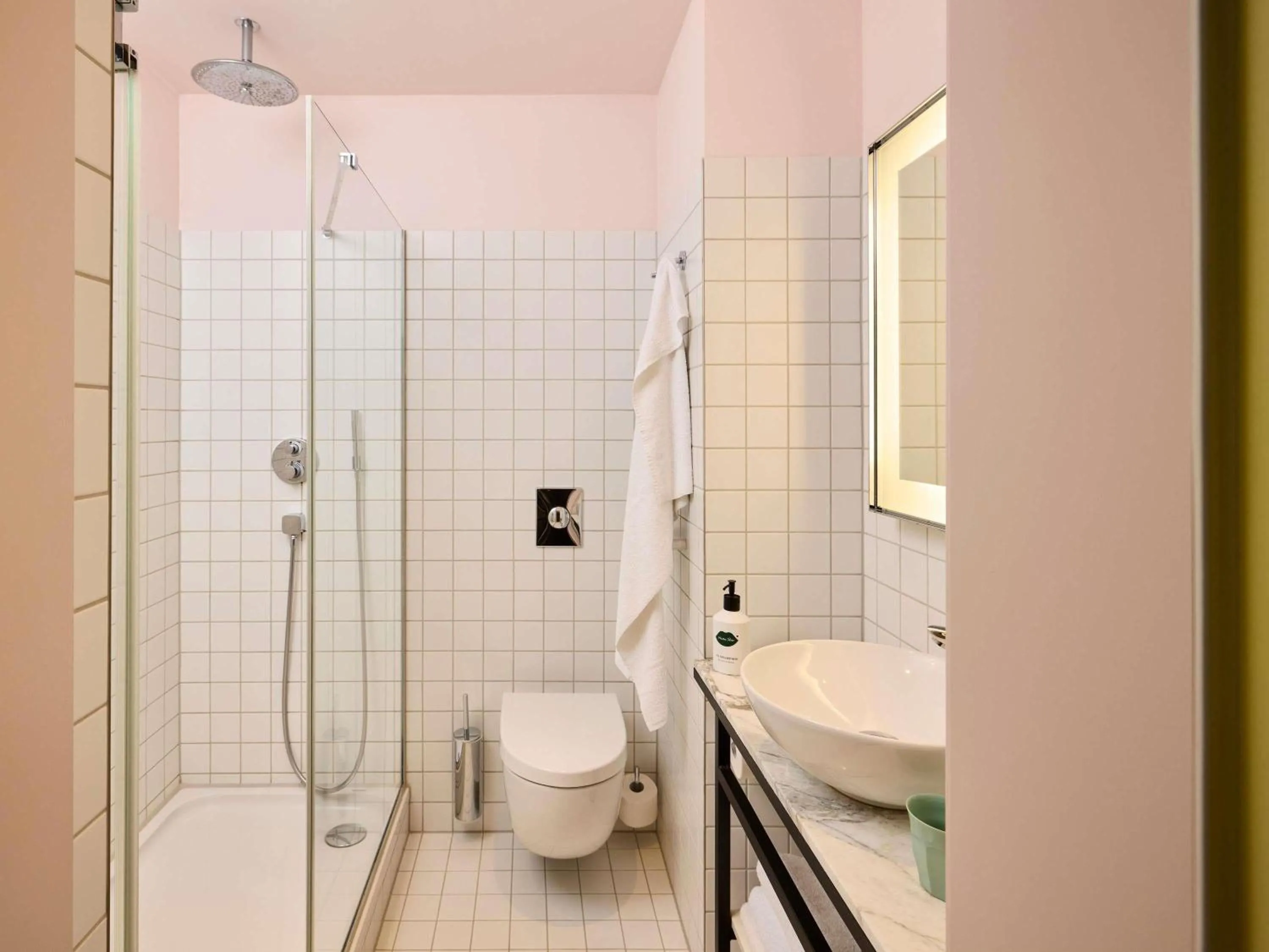 Bedroom in Mama Shelter Prague