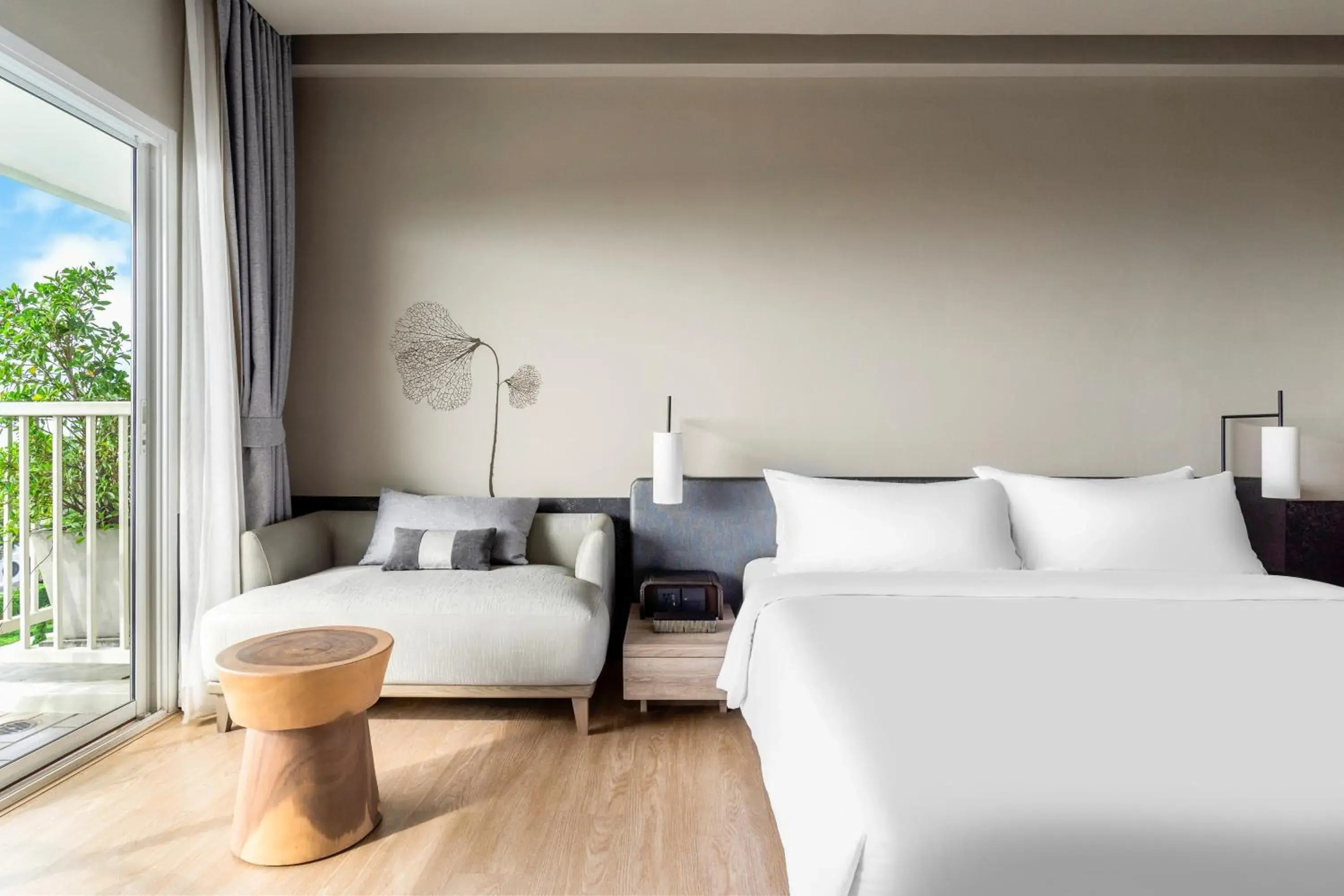 View (from property/room), Bed in Cross Pattaya Pratamnak View (from property/room), Bed in Cross Pattaya Pratamnak