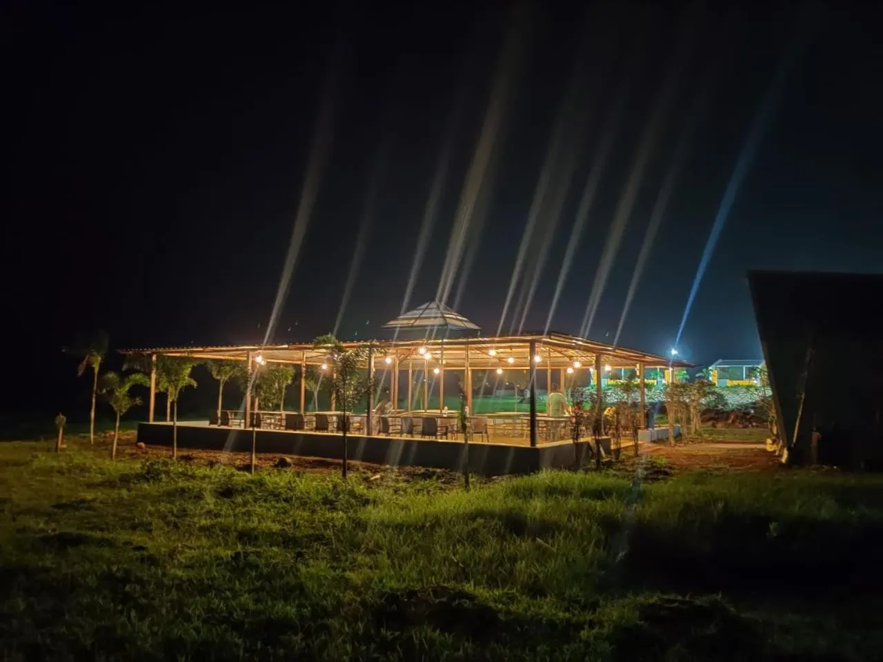 Restaurant/places to eat in Mountain N Lake Resort