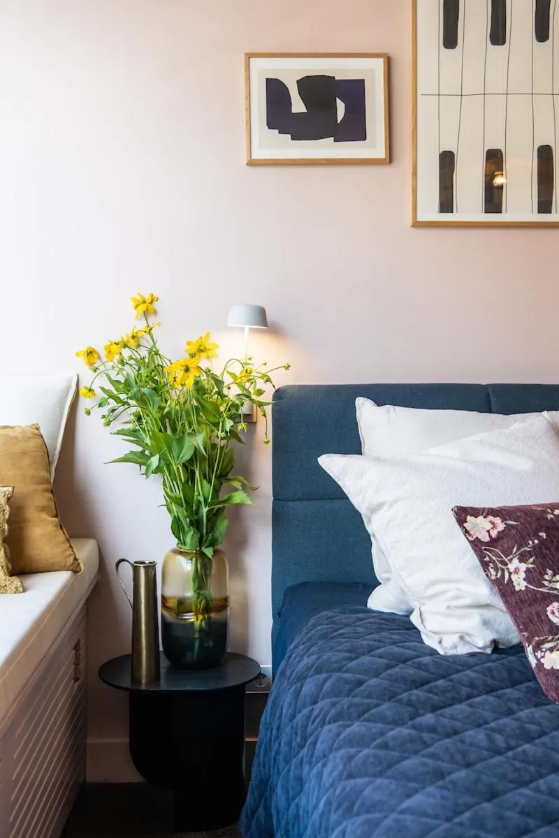 Bed in Luxurious Residence in Vondelpark/Museum District