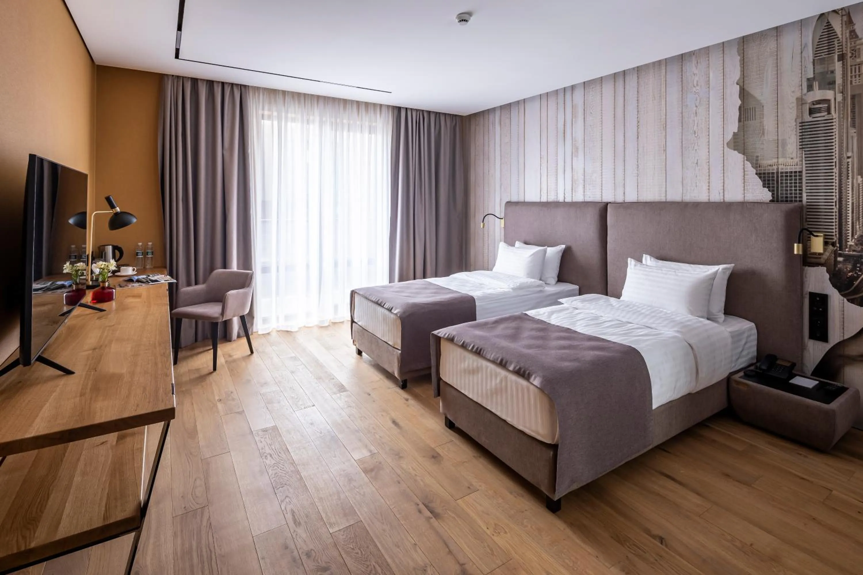 Photo of the whole room, Bed in Loft7