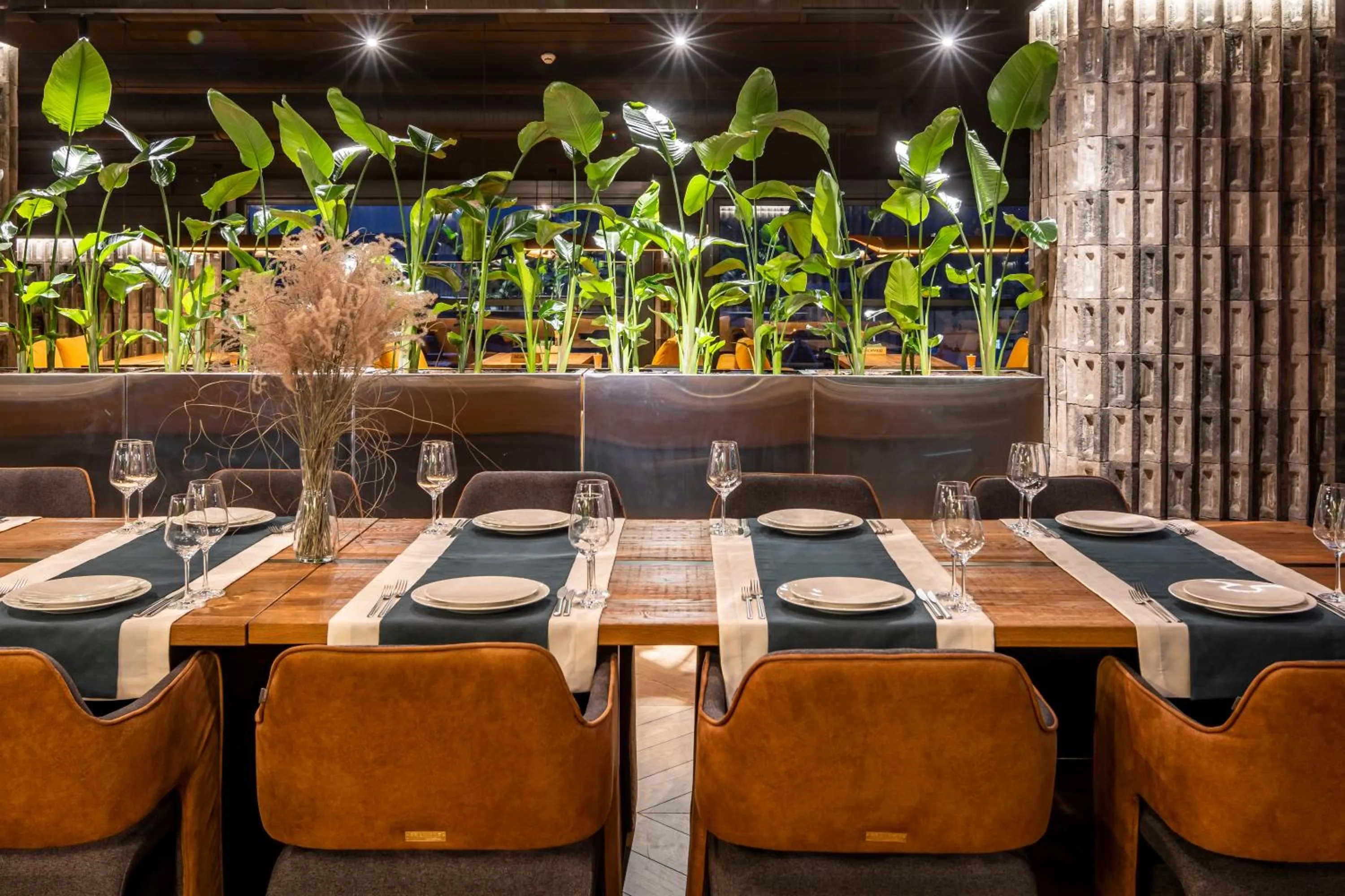 Restaurant/places to eat in Loft7