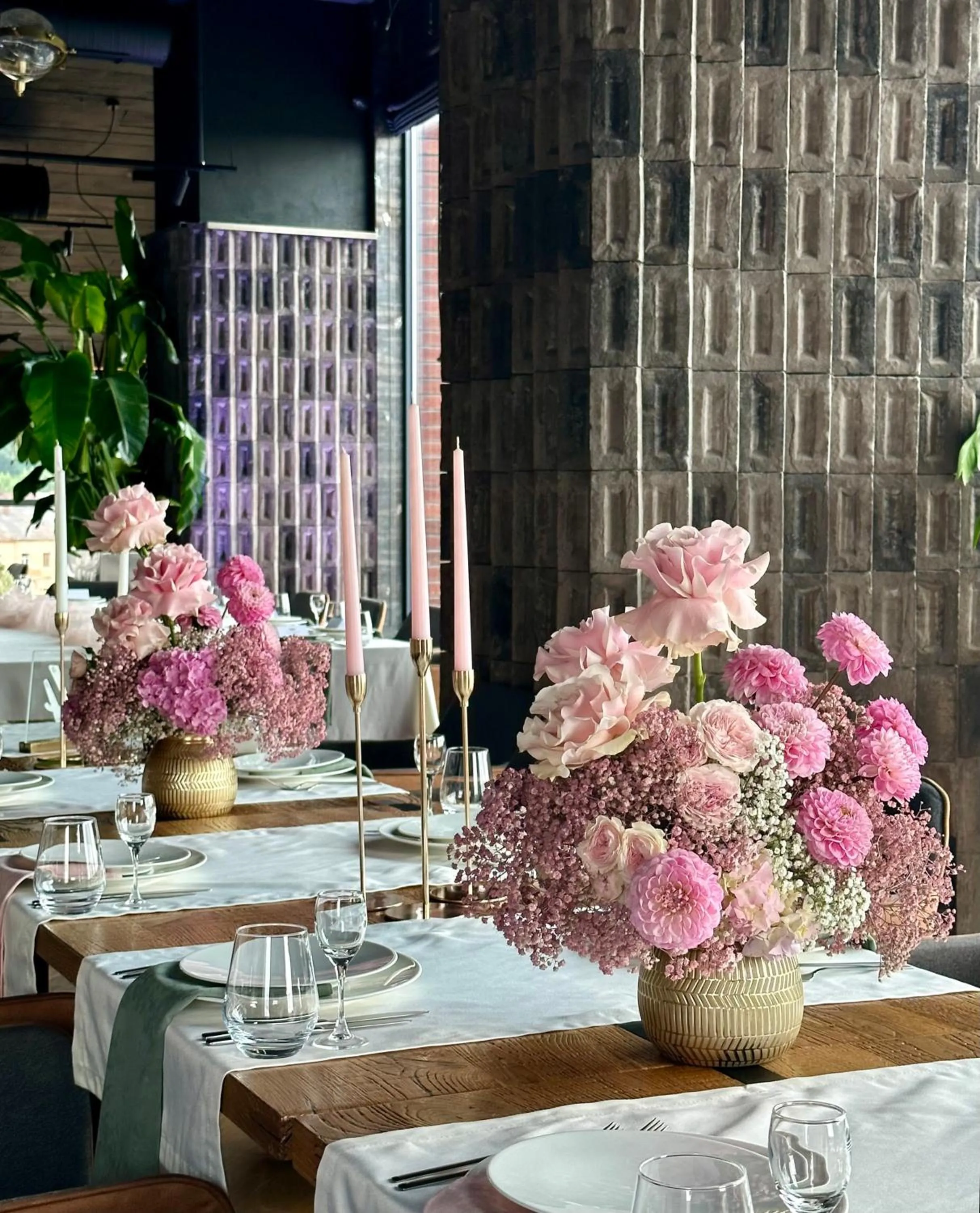 Restaurant/places to eat in Loft7