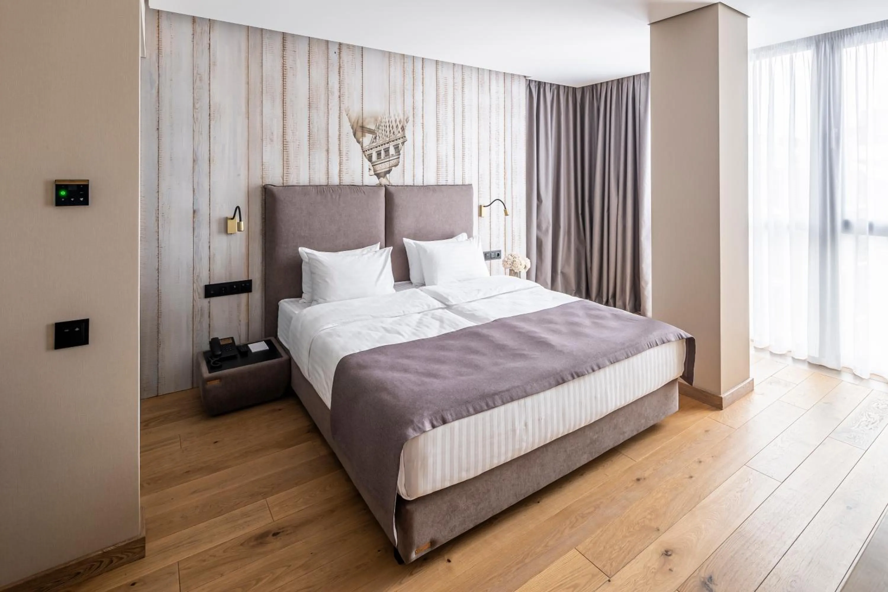 Bedroom, Bed in Loft7