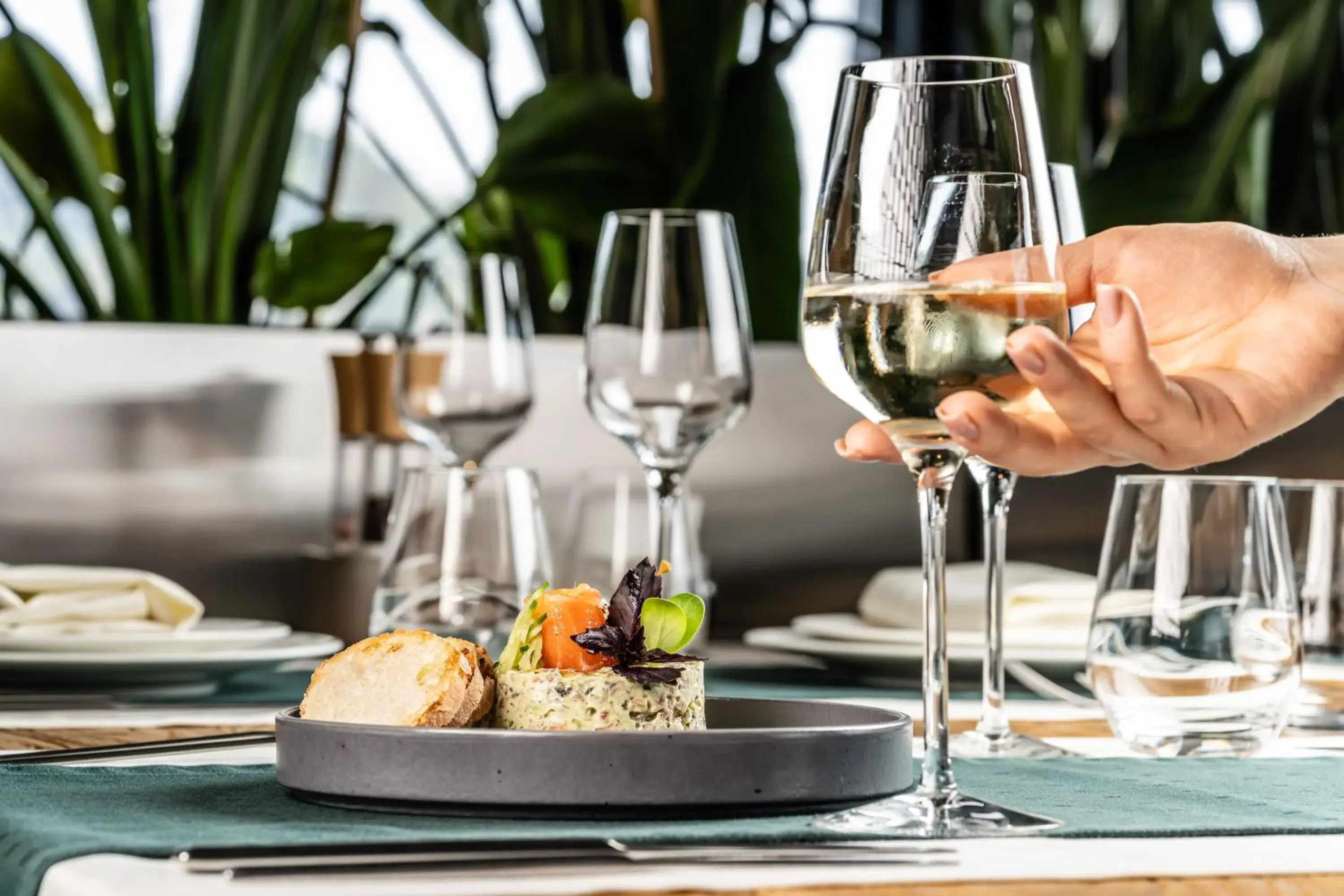 Restaurant/places to eat in Loft7 Restaurant/places to eat in Loft7