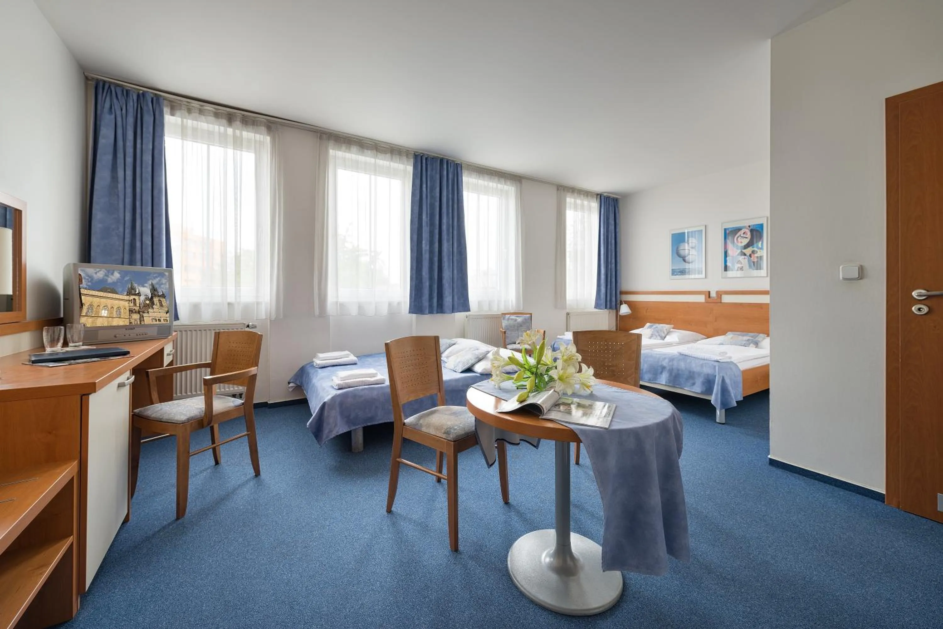 Bed in EA Hotel Populus