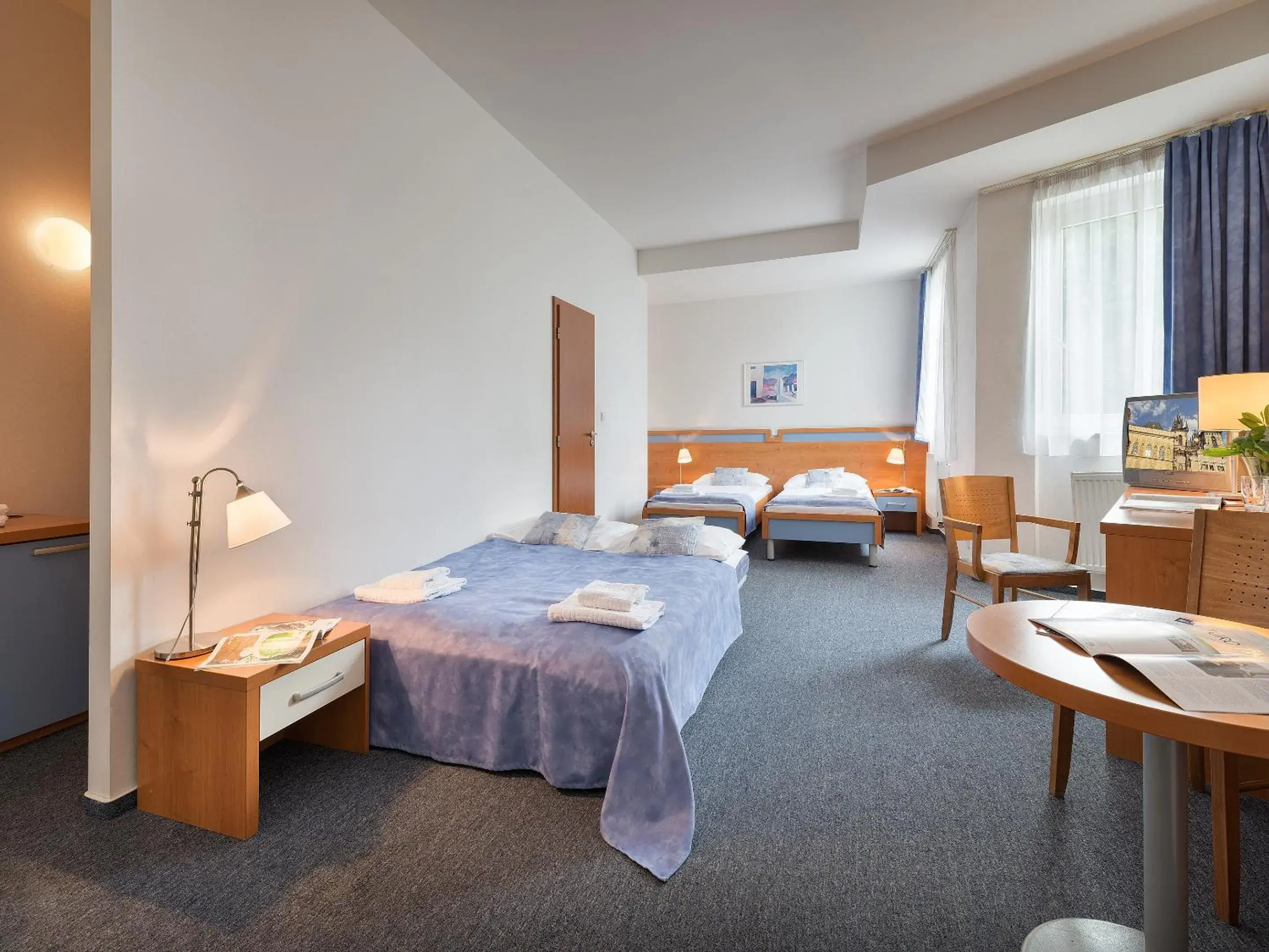 Photo of the whole room, Bed in EA Hotel Populus Photo of the whole room, Bed in EA Hotel Populus