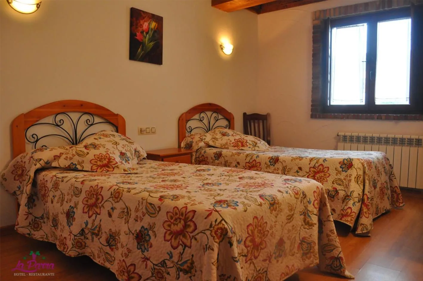 Bed in Hotel Restaurante La Parra