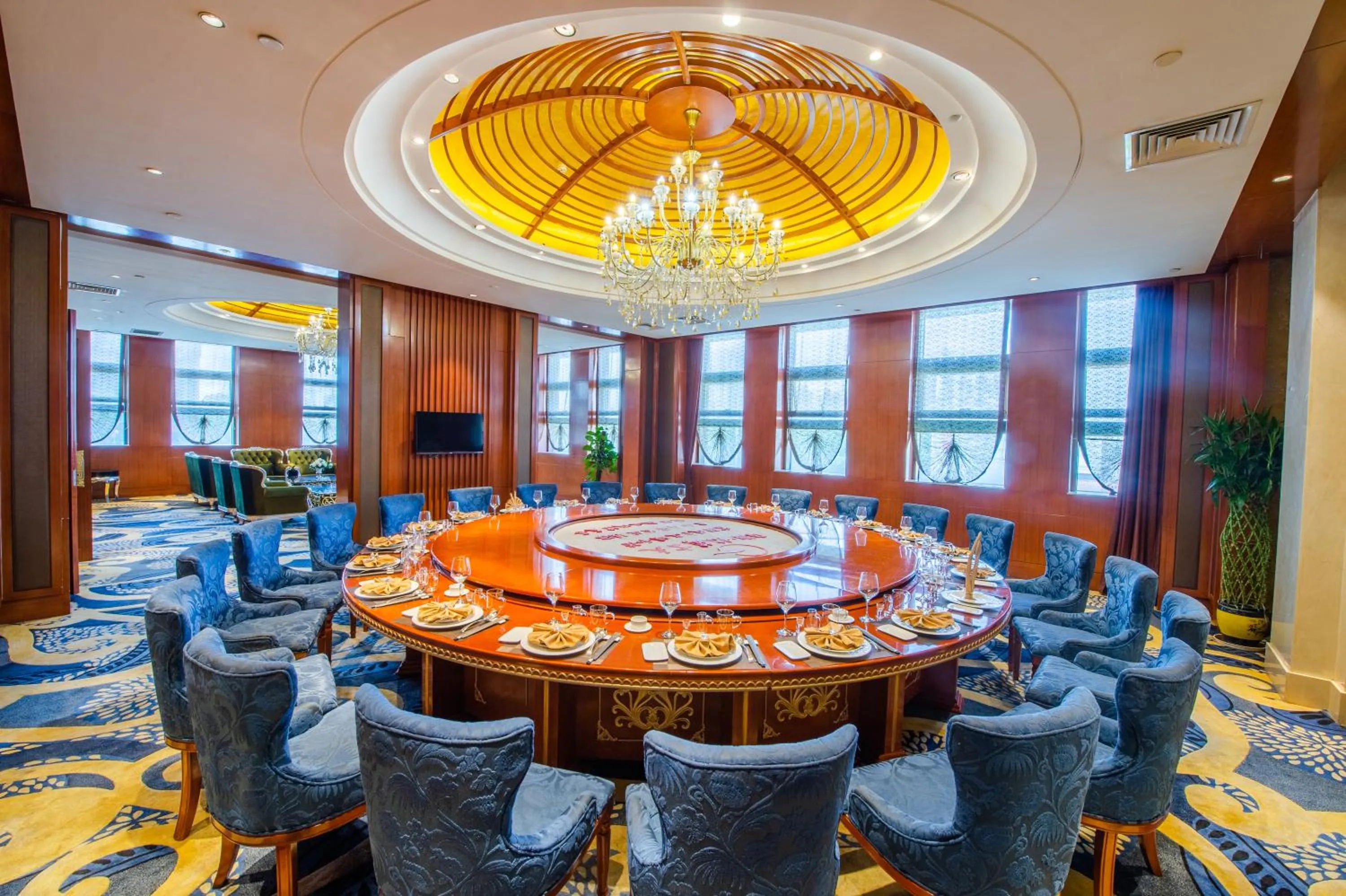 Restaurant/places to eat in Grand Skylight International Hotel Wuhai