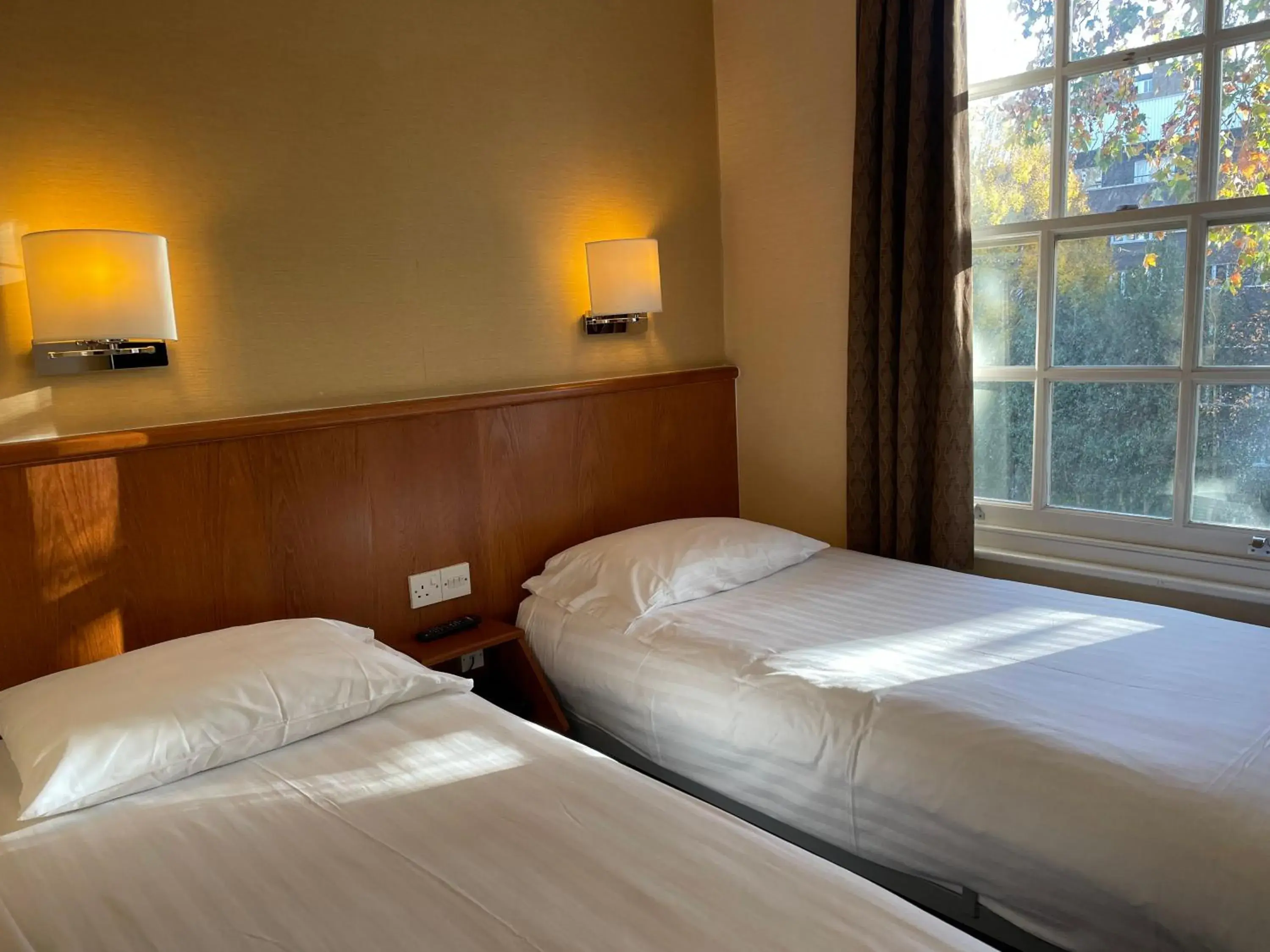 Bed in Orchard Hotel Bed in Orchard Hotel