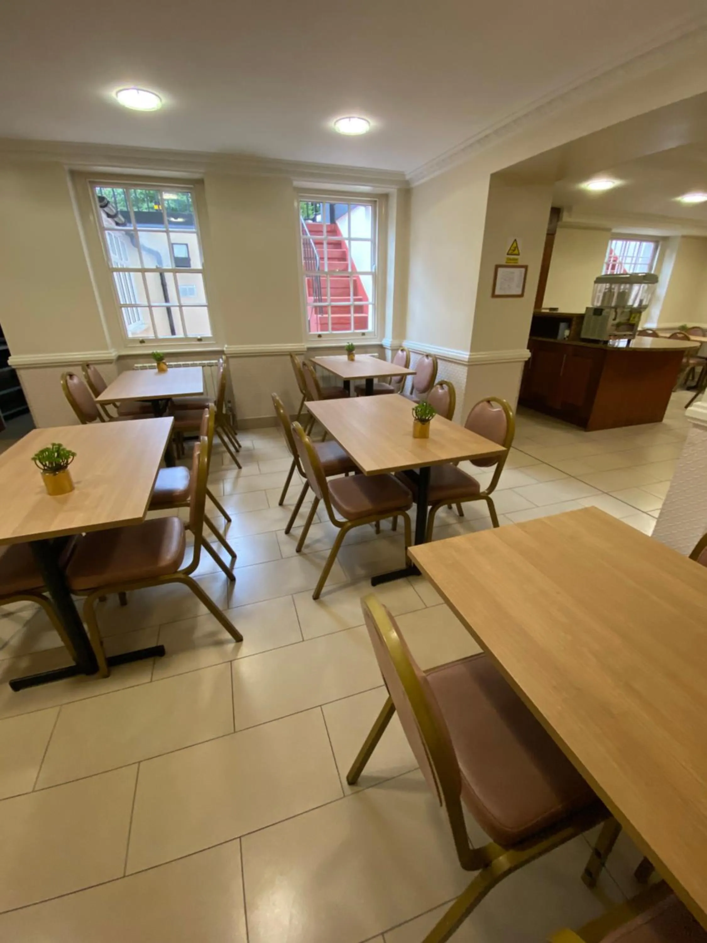 Breakfast in Orchard Hotel