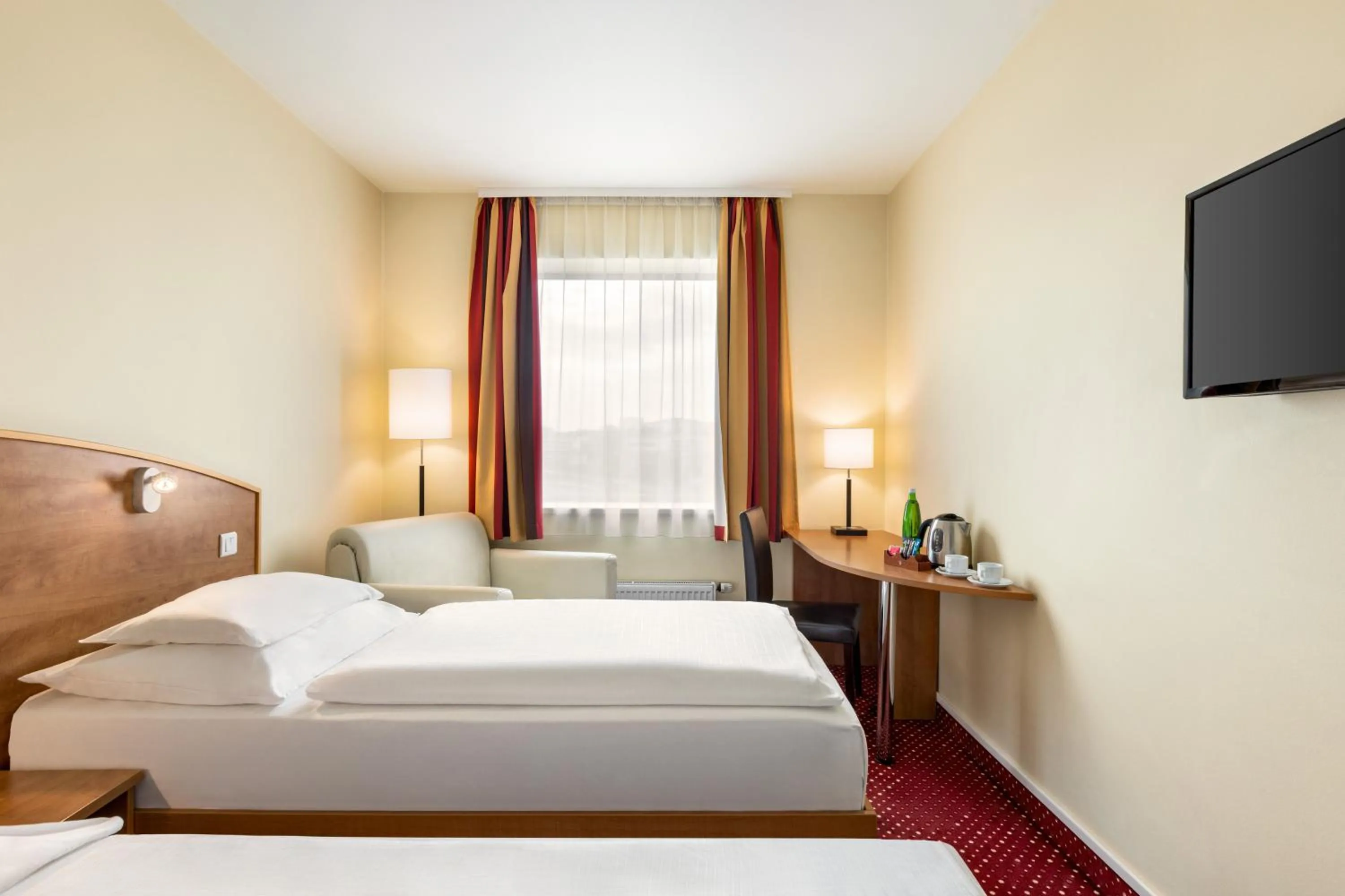Photo of the whole room, Bed in Amedia Express Prague, Trademark Collection by Wyndham