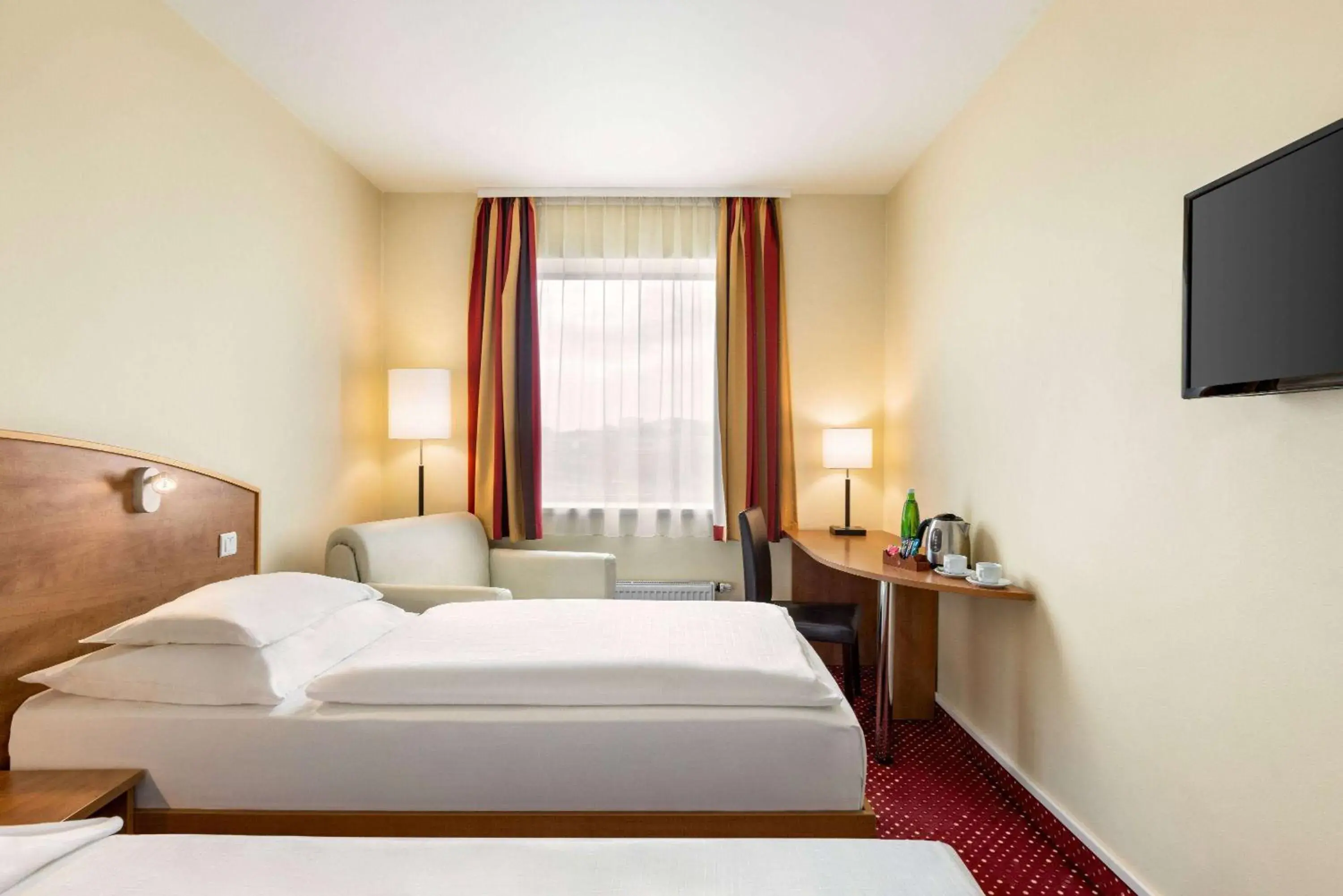 Photo of the whole room, Bed in Amedia Express Prague, Trademark Collection by Wyndham Photo of the whole room, Bed in Amedia Express Prague, Trademark Collection by Wyndham