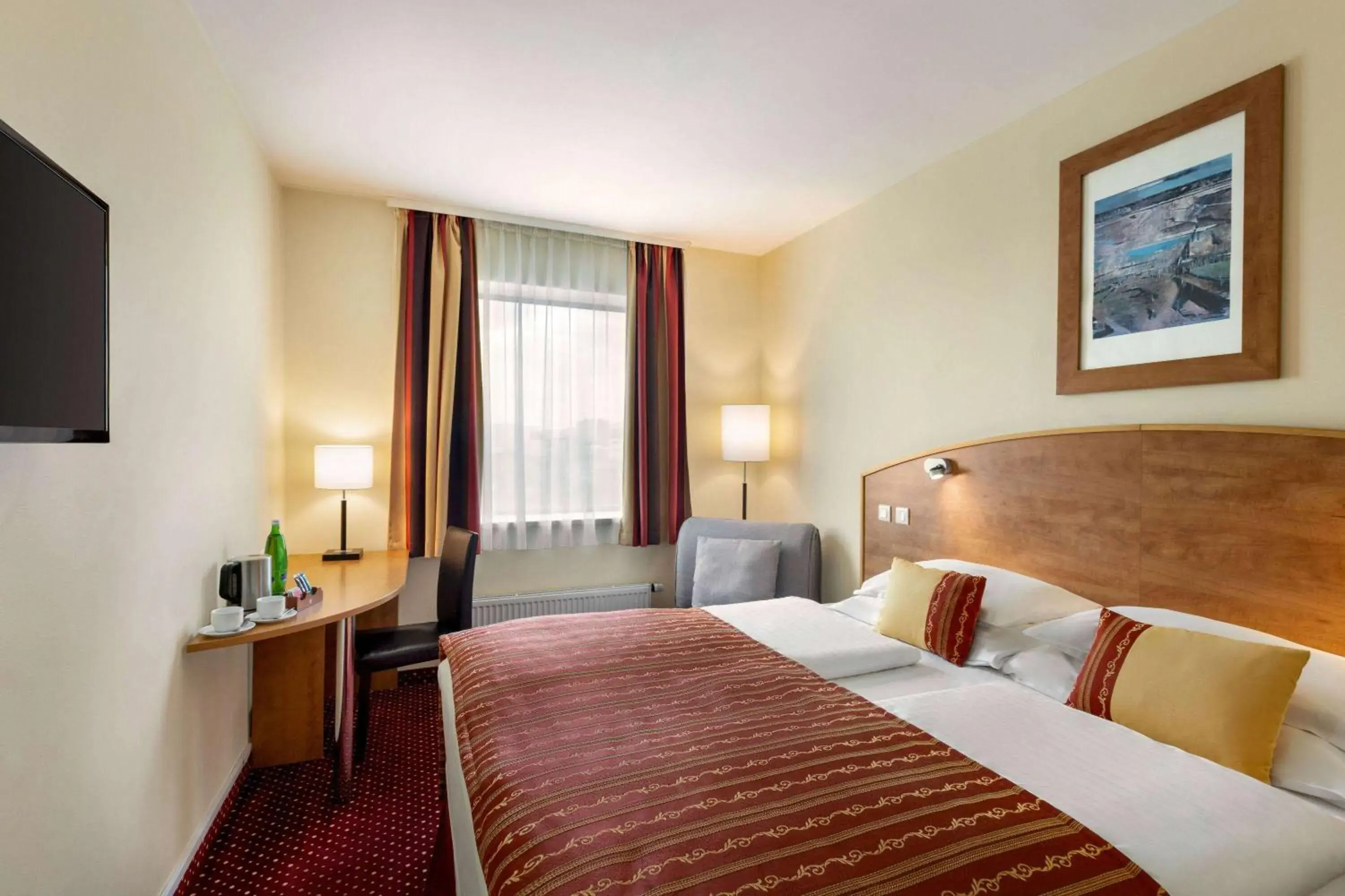 Photo of the whole room, Bed in Amedia Express Prague, Trademark Collection by Wyndham Photo of the whole room, Bed in Amedia Express Prague, Trademark Collection by Wyndham