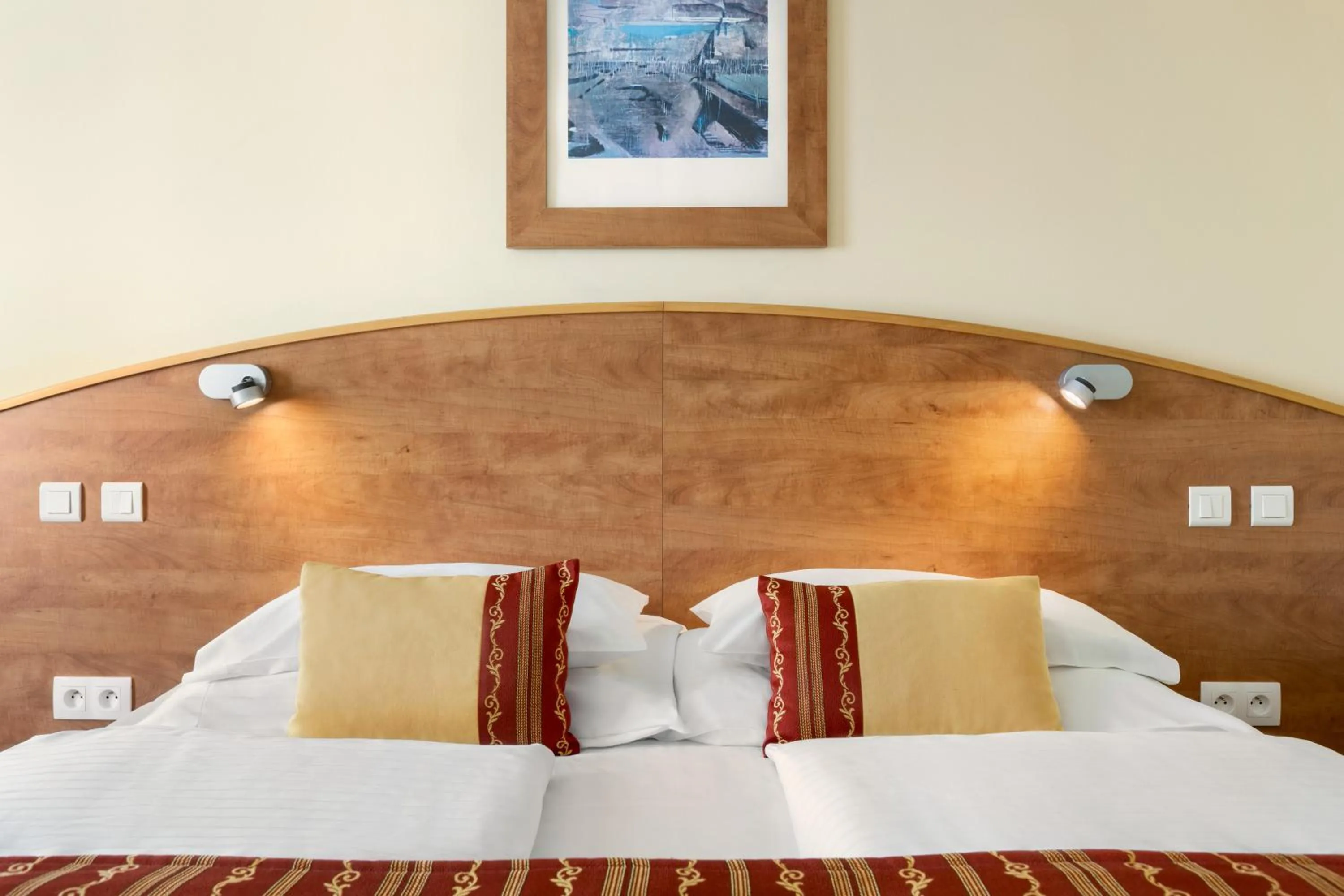 Bed in Amedia Express Prague, Trademark Collection by Wyndham