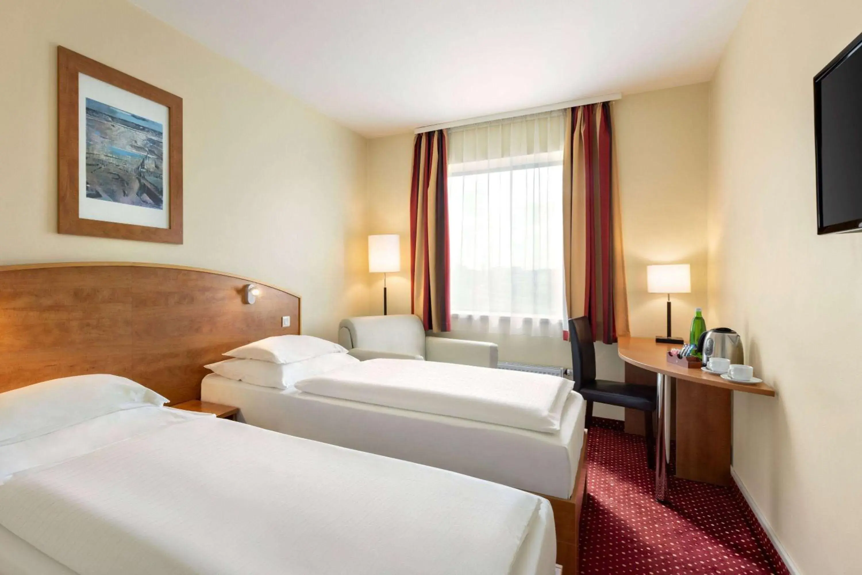 Photo of the whole room, Bed in Amedia Express Prague, Trademark Collection by Wyndham Photo of the whole room, Bed in Amedia Express Prague, Trademark Collection by Wyndham