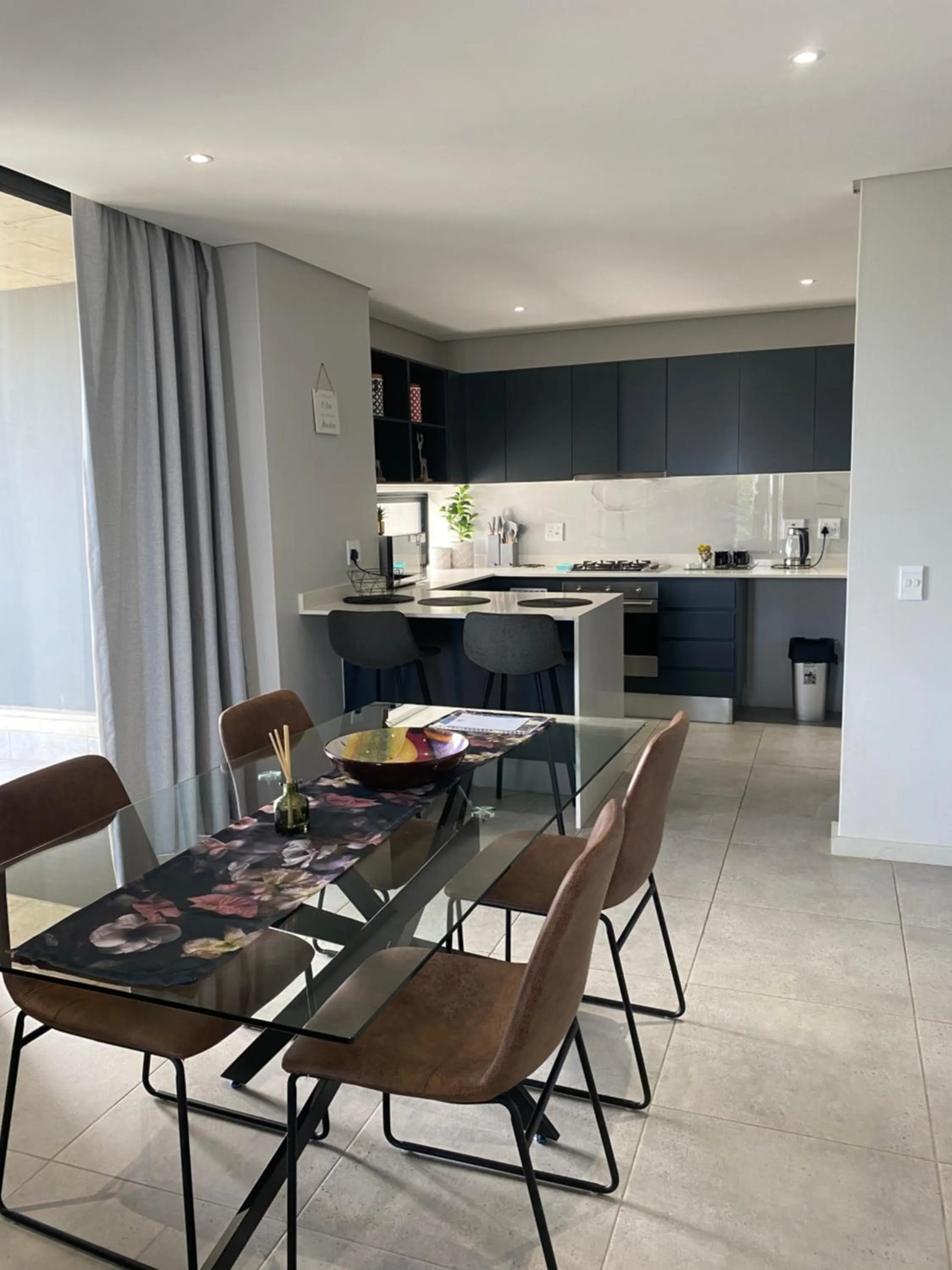 Kitchen or kitchenette in Glorystar 2Six2 Florida Road