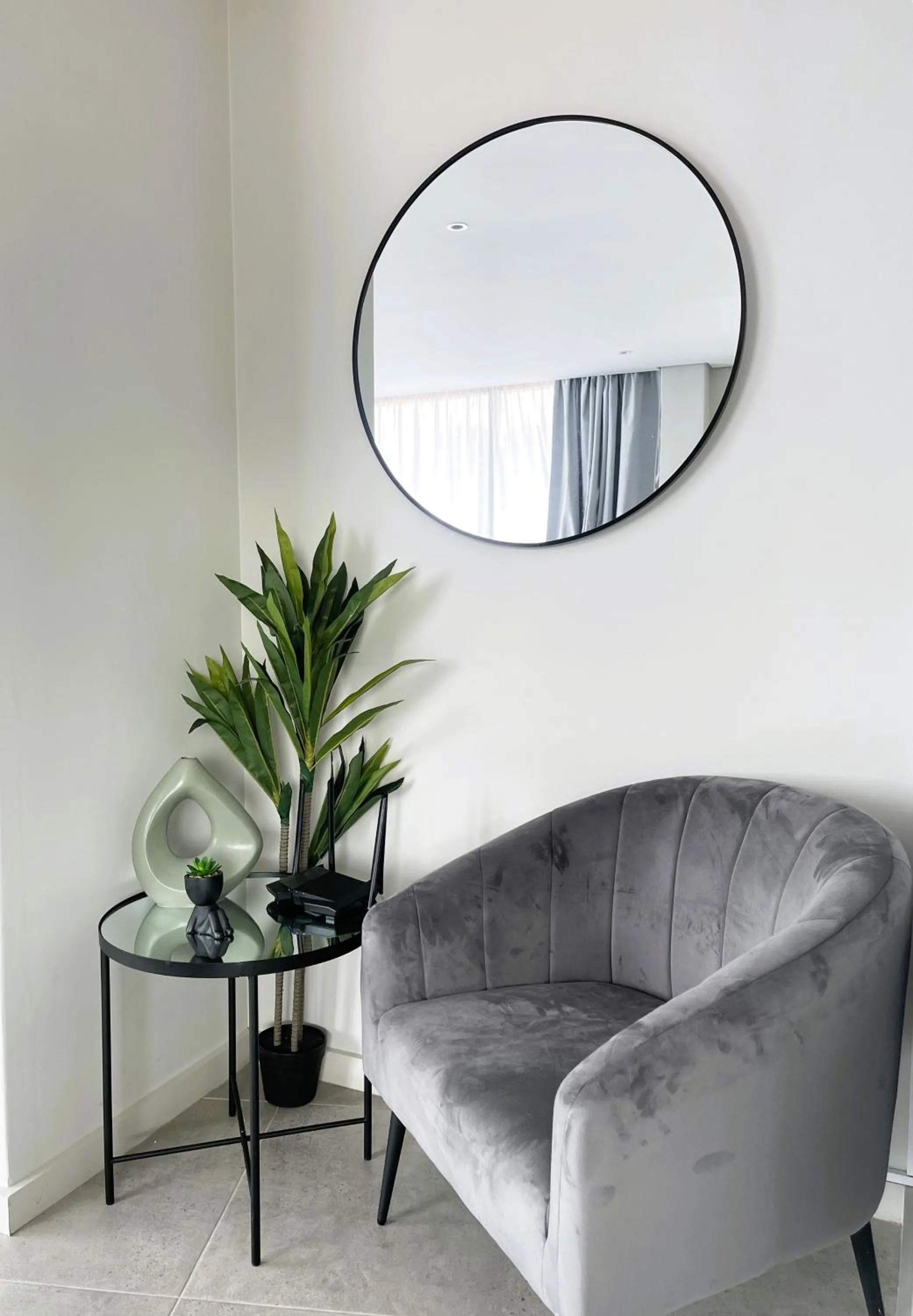 Seating area in Glorystar 2Six2 Florida Road