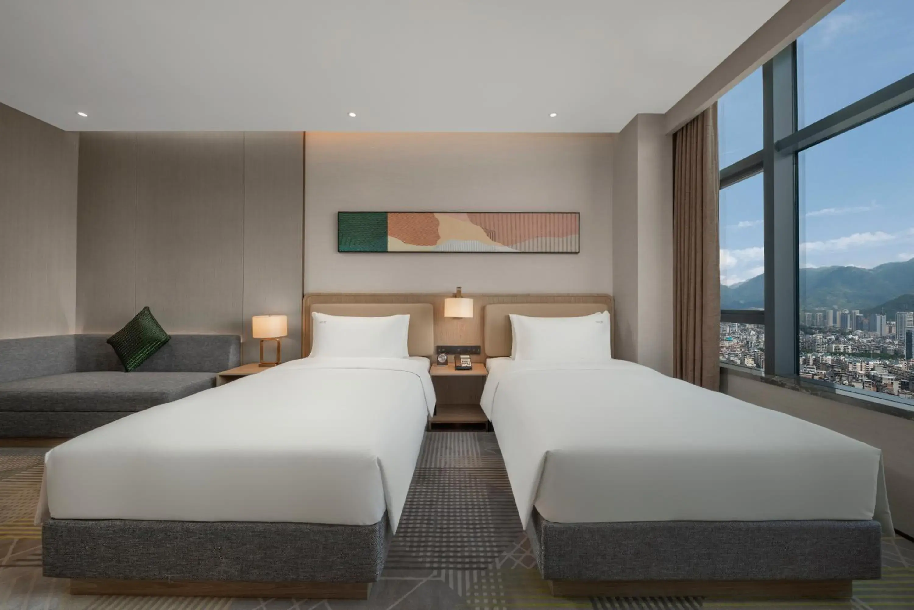 Standard Twin Room with Creek View - Smoking in Holiday Inn Fu'an Standard Twin Room with Creek View - Smoking in Holiday Inn Fu'an