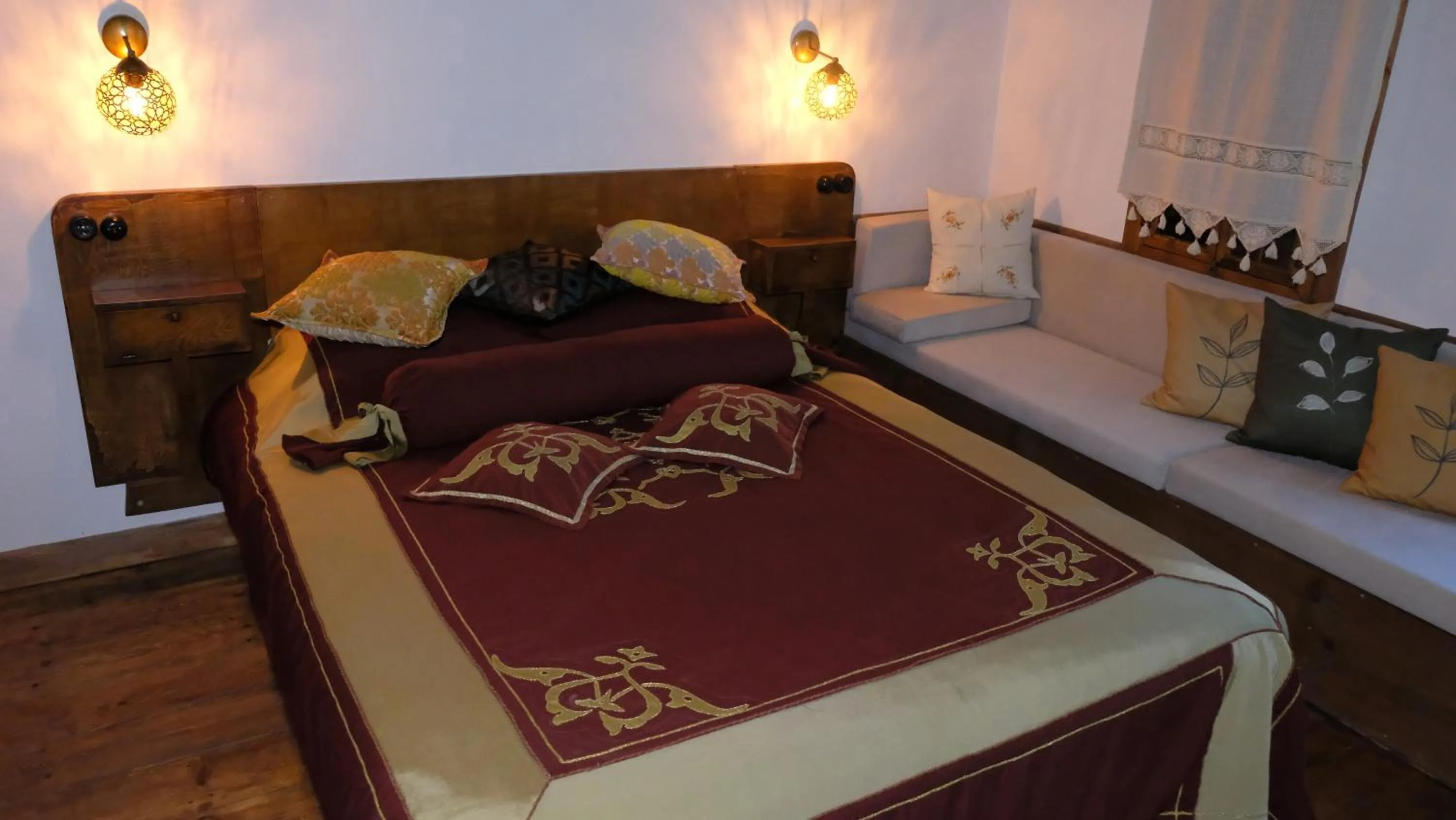 Bed in Konak Bindallı