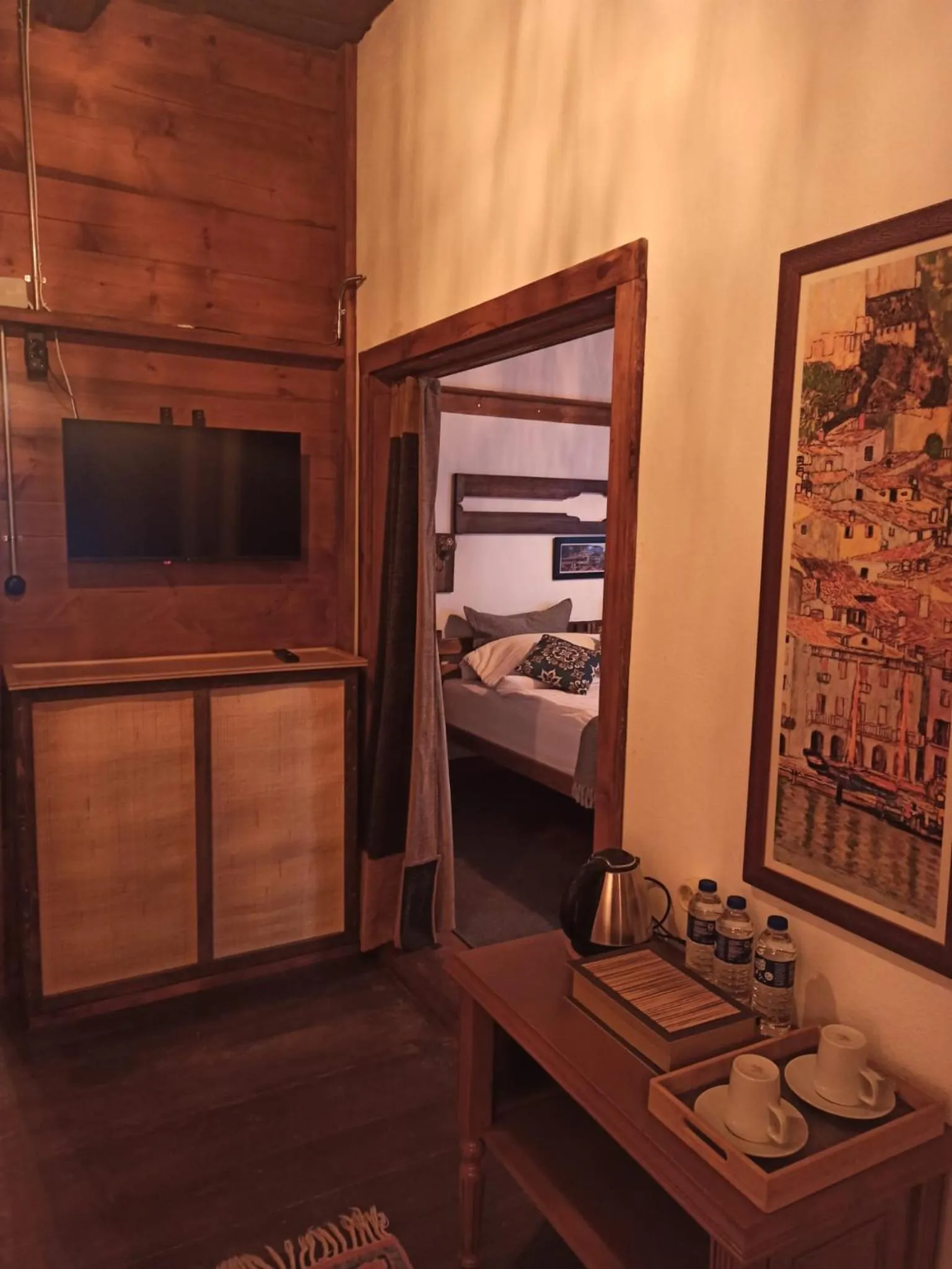 TV and multimedia in Konak Bindallı