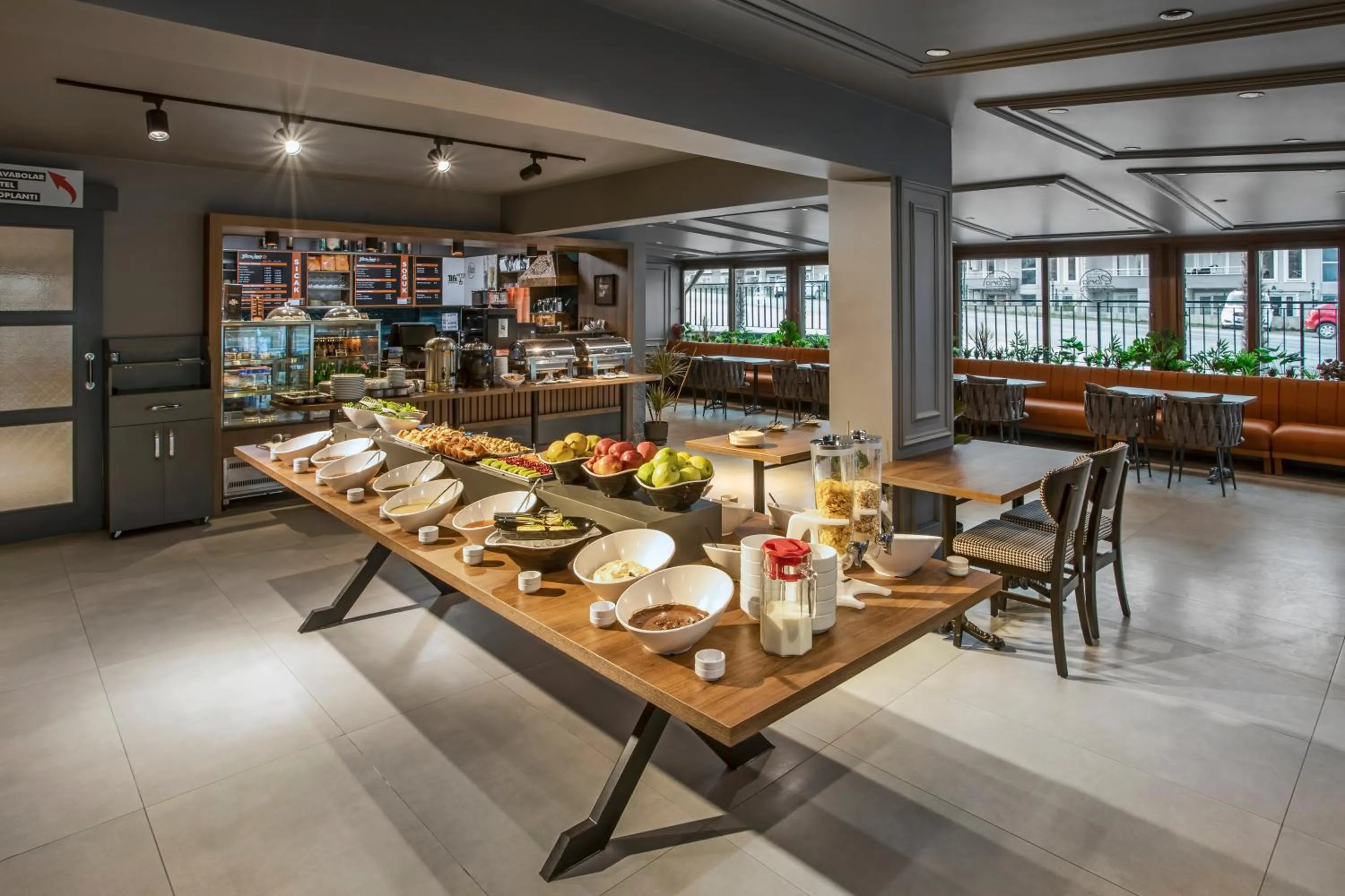 Restaurant/places to eat in Luxon Hotel Sakarya