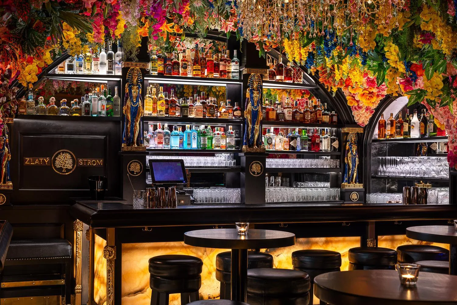 Lounge or bar in Hotel U Zlatého Stromu Prague by BHG