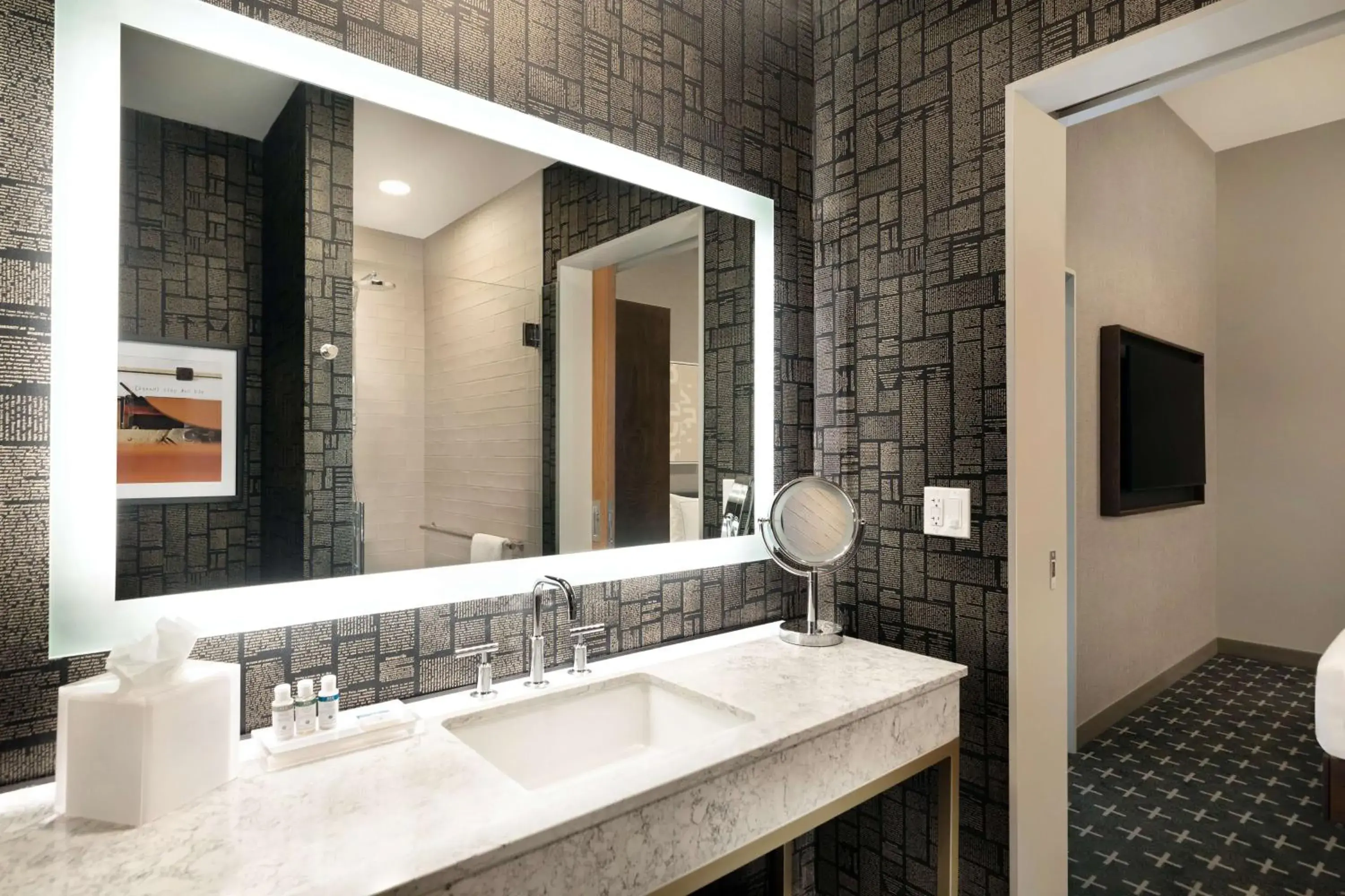 Corner Queen Room with Two Queen Beds and Mountain View in The Slate Hotel Denver Downtown, Tapestry by Hilton Corner Queen Room with Two Queen Beds and Mountain View in The Slate Hotel Denver Downtown, Tapestry by Hilton