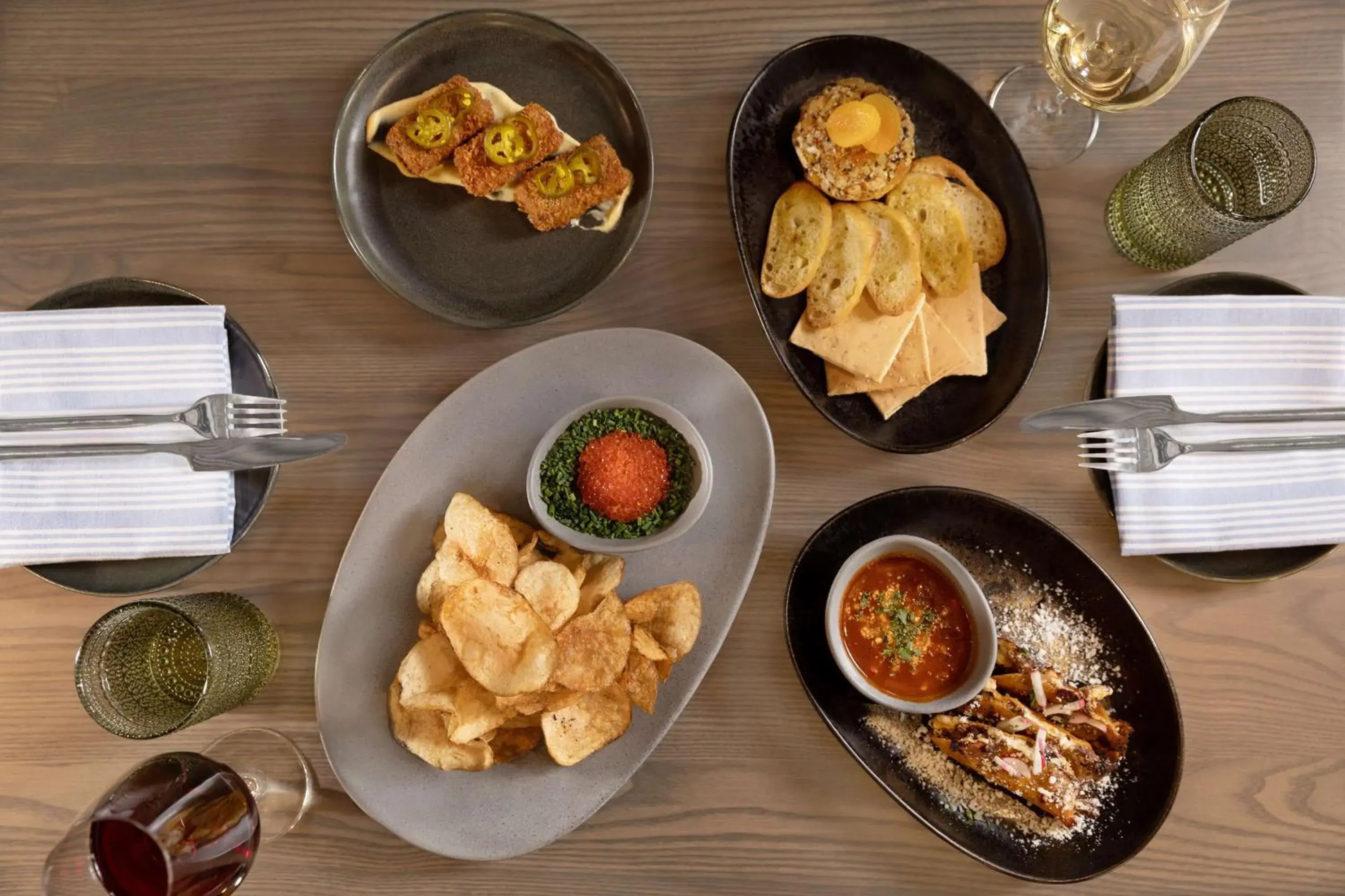 Restaurant/places to eat in The Slate Hotel Denver Downtown, Tapestry by Hilton Restaurant/places to eat in The Slate Hotel Denver Downtown, Tapestry by Hilton