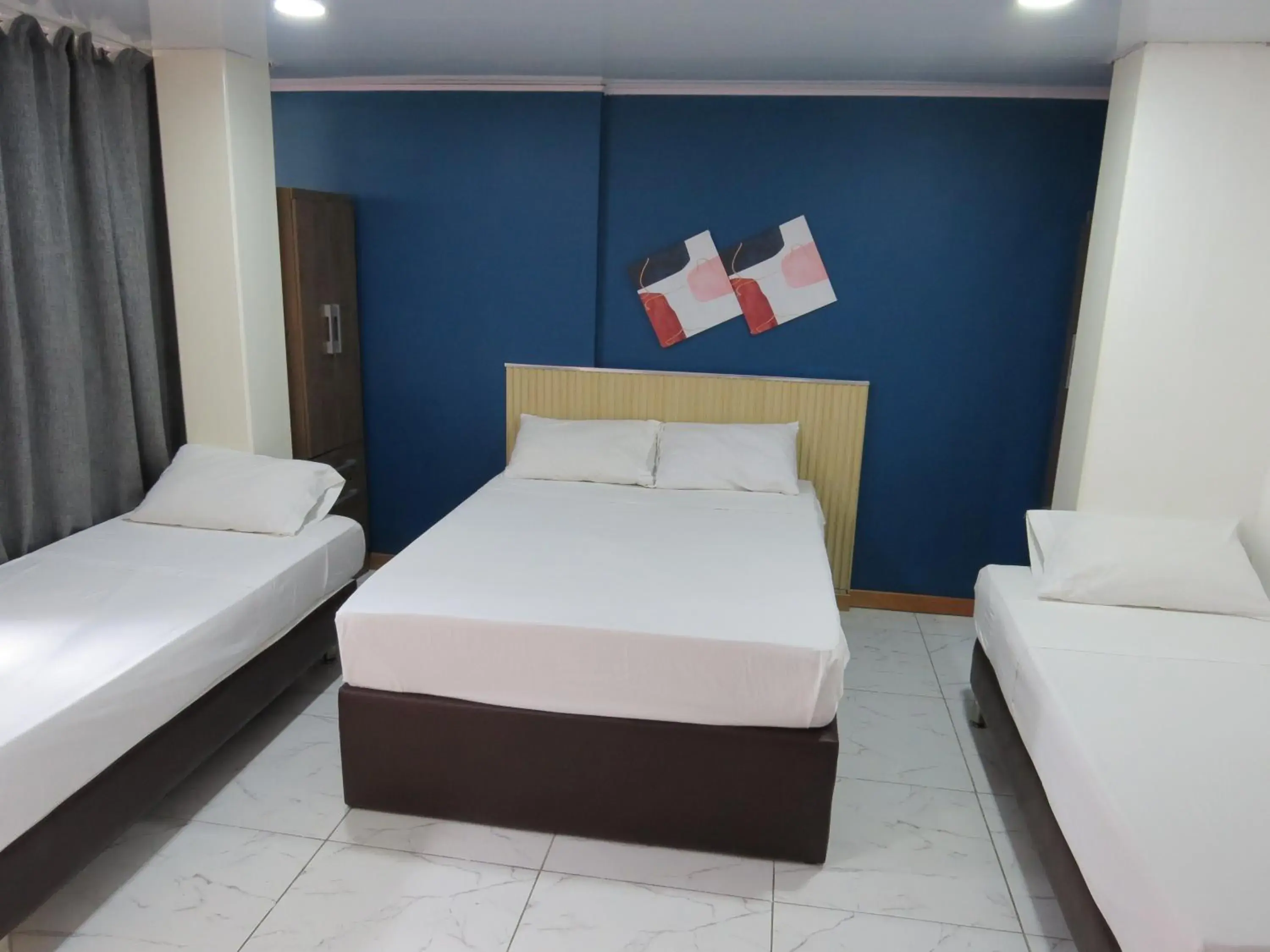 Quadruple Room in HOTEL A & A SANTA ALEJANDRIA Quadruple Room in HOTEL A & A SANTA ALEJANDRIA