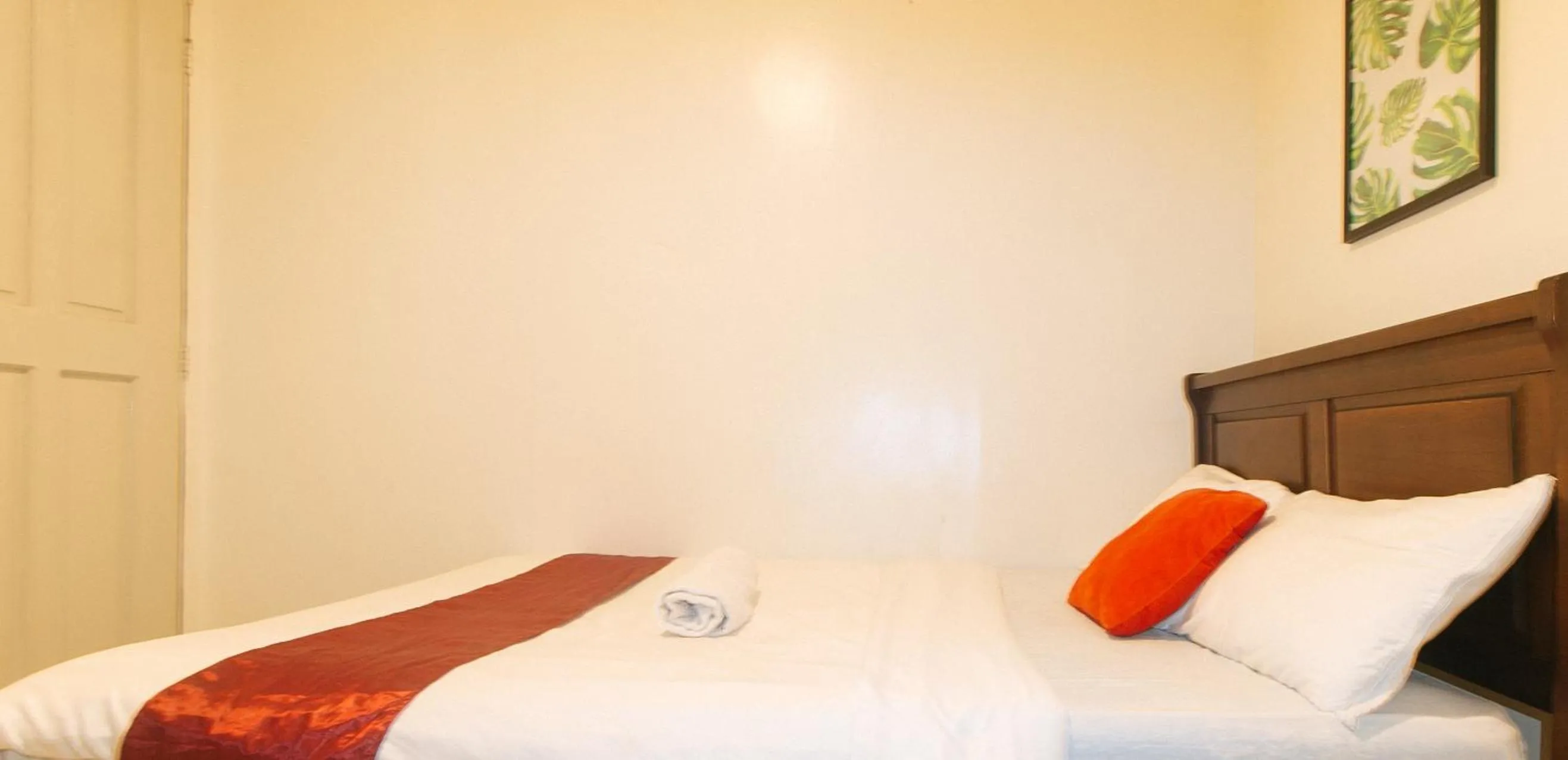 Bedroom, Bed in Nearest Hostel Pasay City by RedDoorz